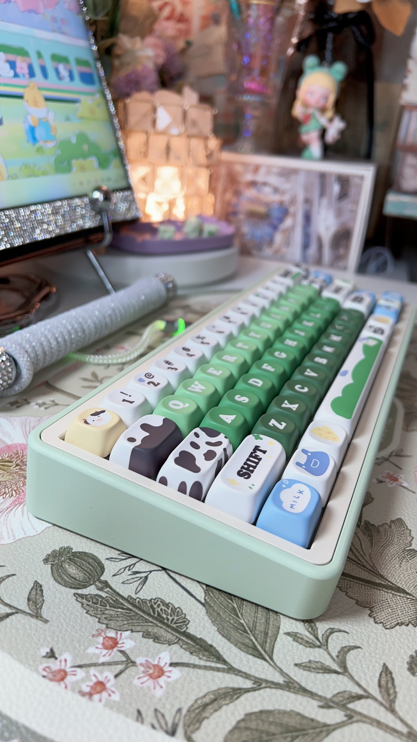 【Preorder】 Prebuilt Story65 Pastel Gradient Green Farm Aluminum Mechanical Customized Keyboard