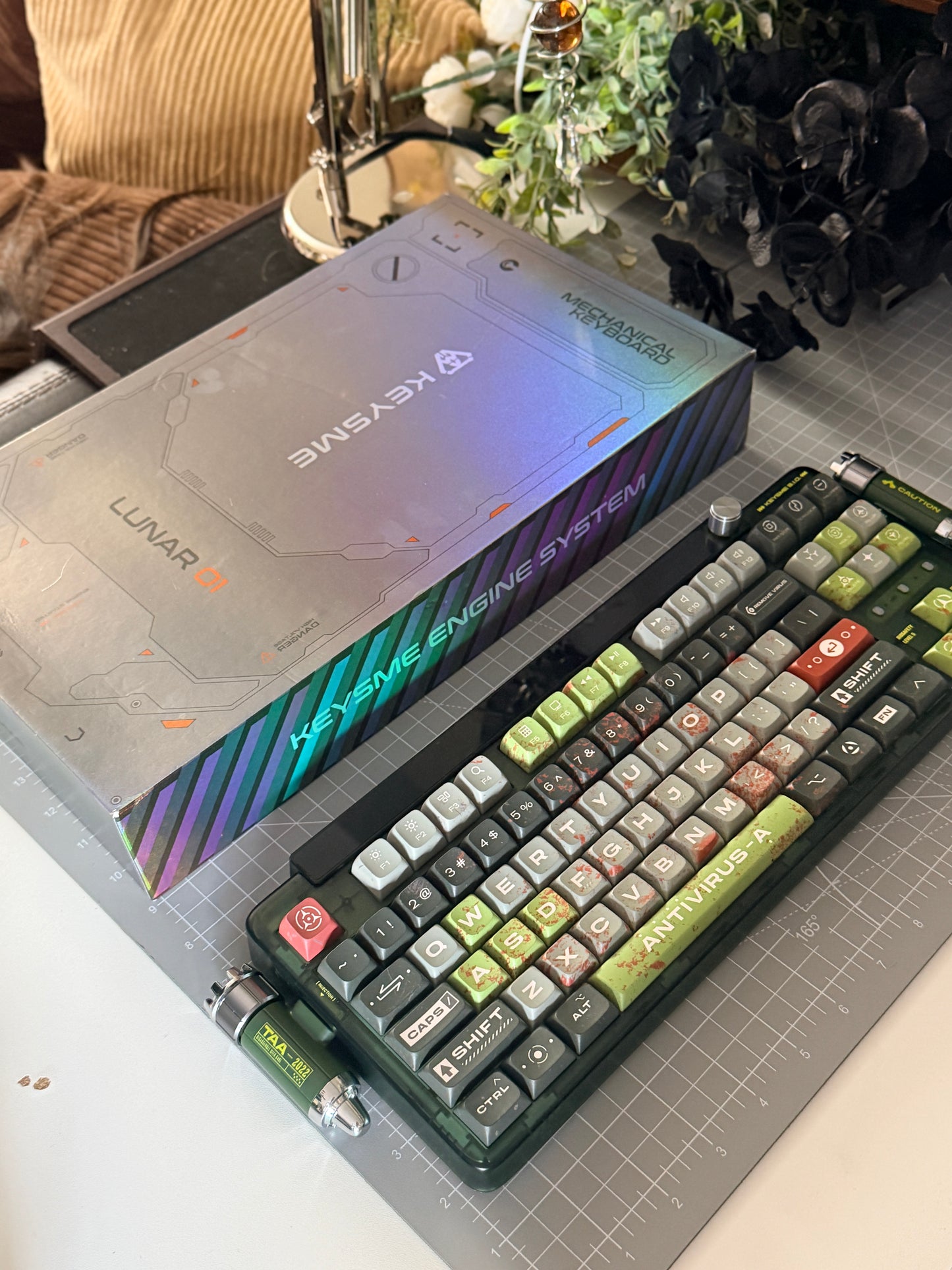 Unboxing Sample For Sale ONLY 1 Instock Keysme Lunar 01 Green Mechanical Keyboard- Ghost Ship