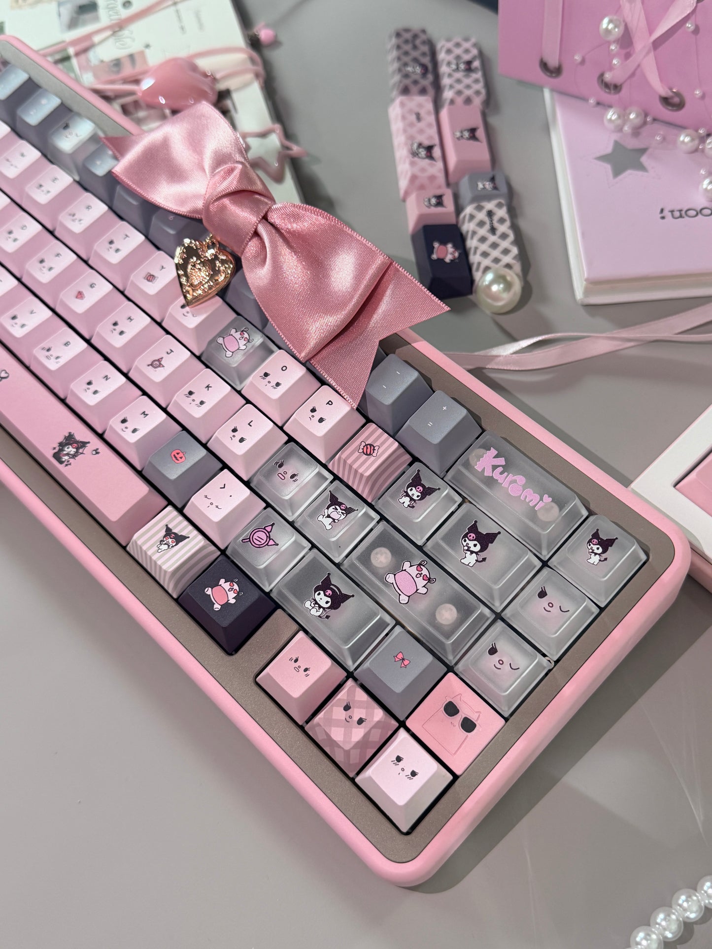 ONLY 1 INSTOCK Prebuilt Aluminum Customized Mechanical Keyboard Rose65 Grey Pink Set With Bow Pad