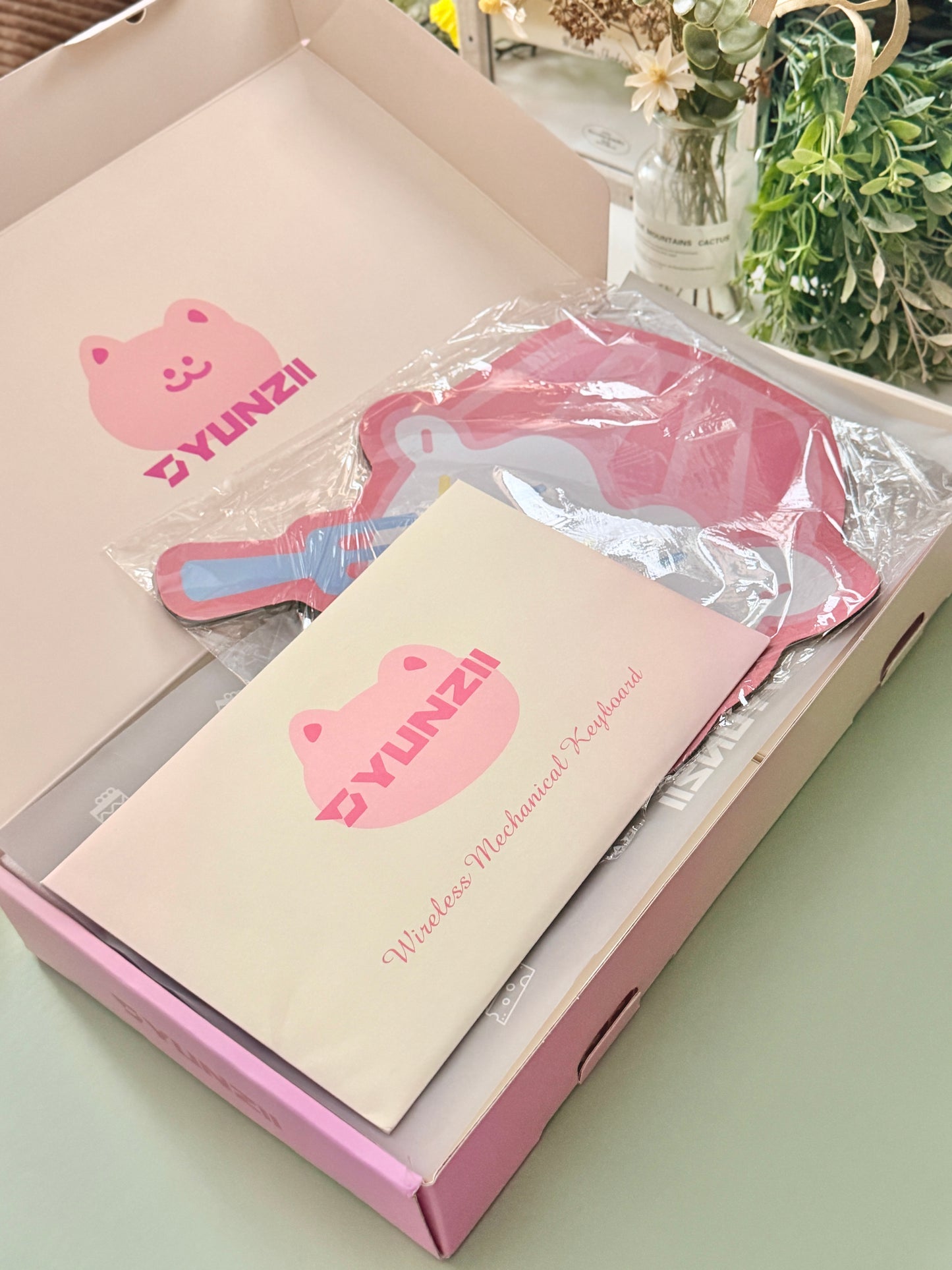 Unboxing Clearance ONLY 1 YUNZII C98 MAO Cake Kitten Wireless Mechanical Keyboard （preorder Green）