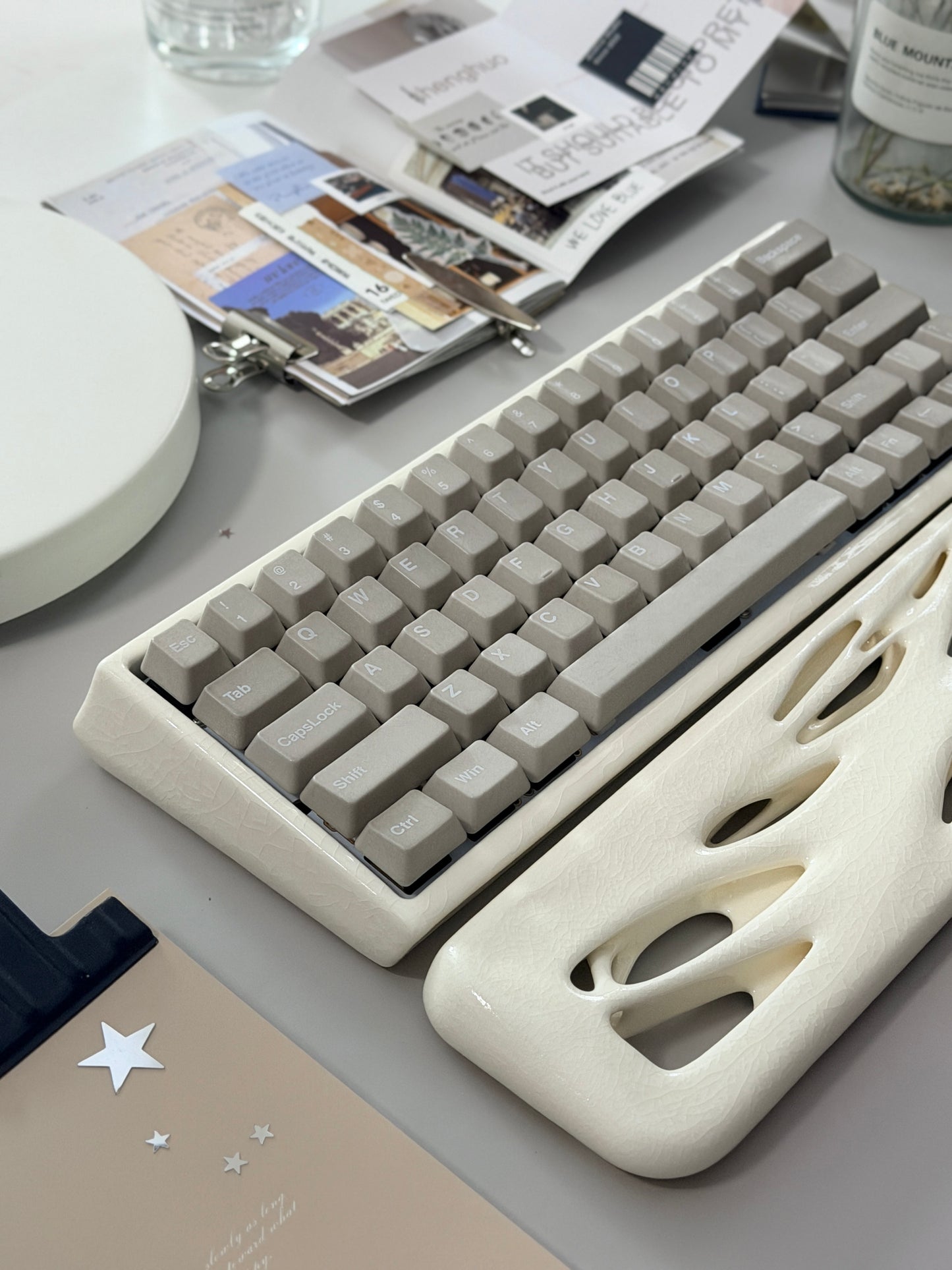 ONLY 1 Instock Full Prebuilt Peak 60 Ceramic Keyboard Case Kit White Crazed➕ Cerakey x Ellipsis Ceramic Wrist Rest ➕ Y3 Switches ➕ A & B SET-ALPHA PLUS-Matte V3 Greige With legends