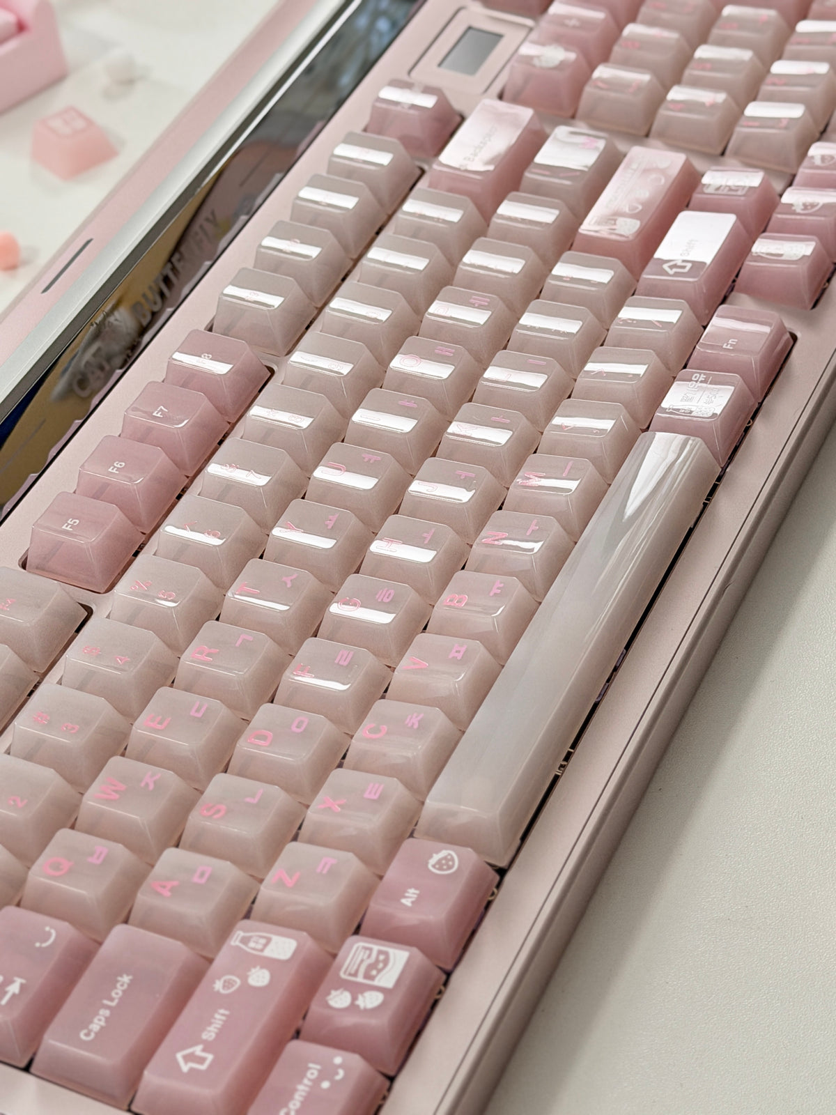 #0308 SoulCat Pink Strawberry Milk Jelly PC Keycap – Cute Romantic Keycap for Mechanical Keyboards, Kawaii Pink Cherry MX Keycap