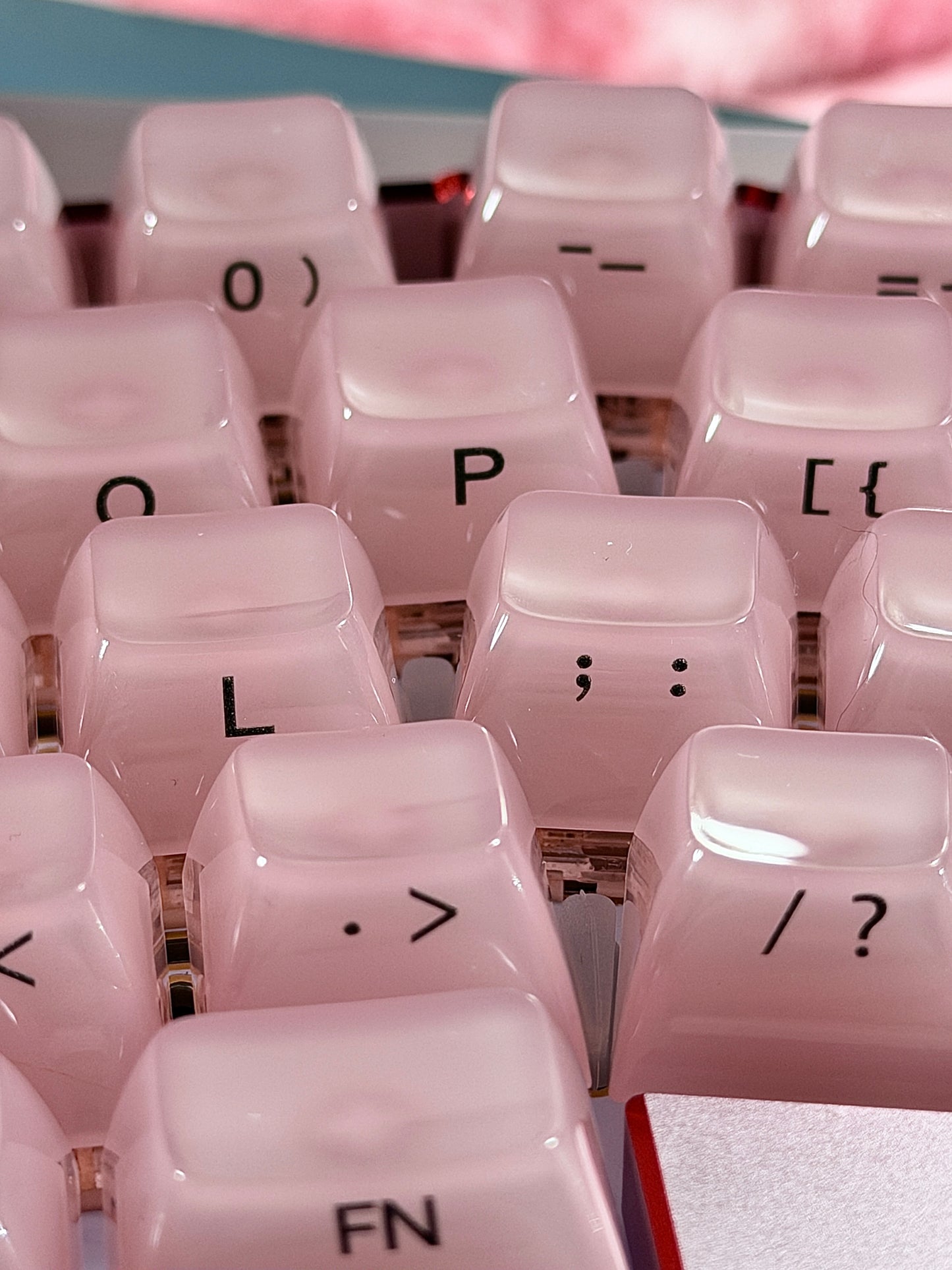 ONLY 1 Instock Prebuilt Aluminum Custom Mechanical Keyboard Staralice Ergonomic Anodized Pink Set including Wristrest Keycaps & switches