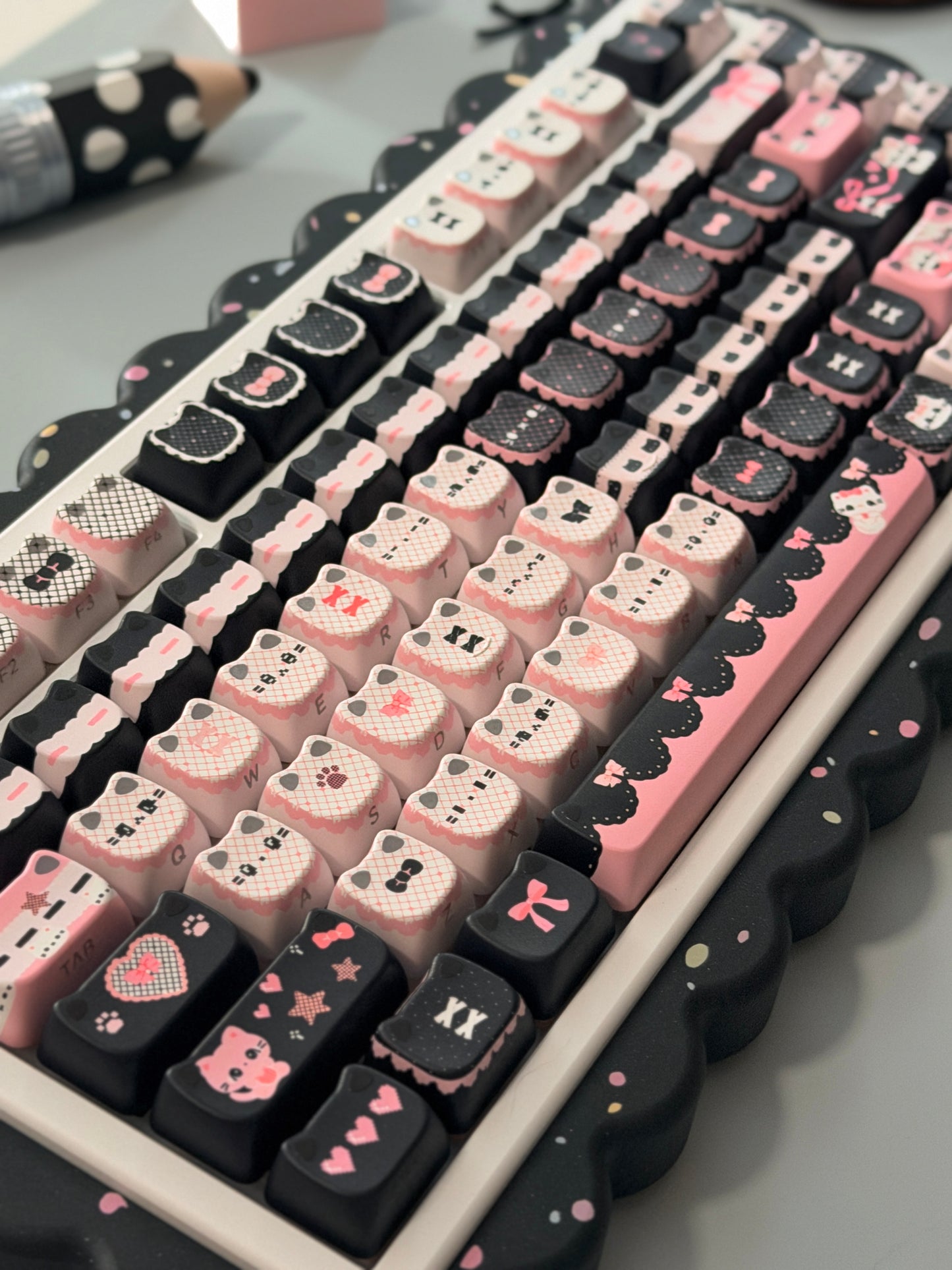ONLY 1 Instock Prebuilt Aluminum Custom Mechanical Keyboard Cookies75 White Black Sugar Set