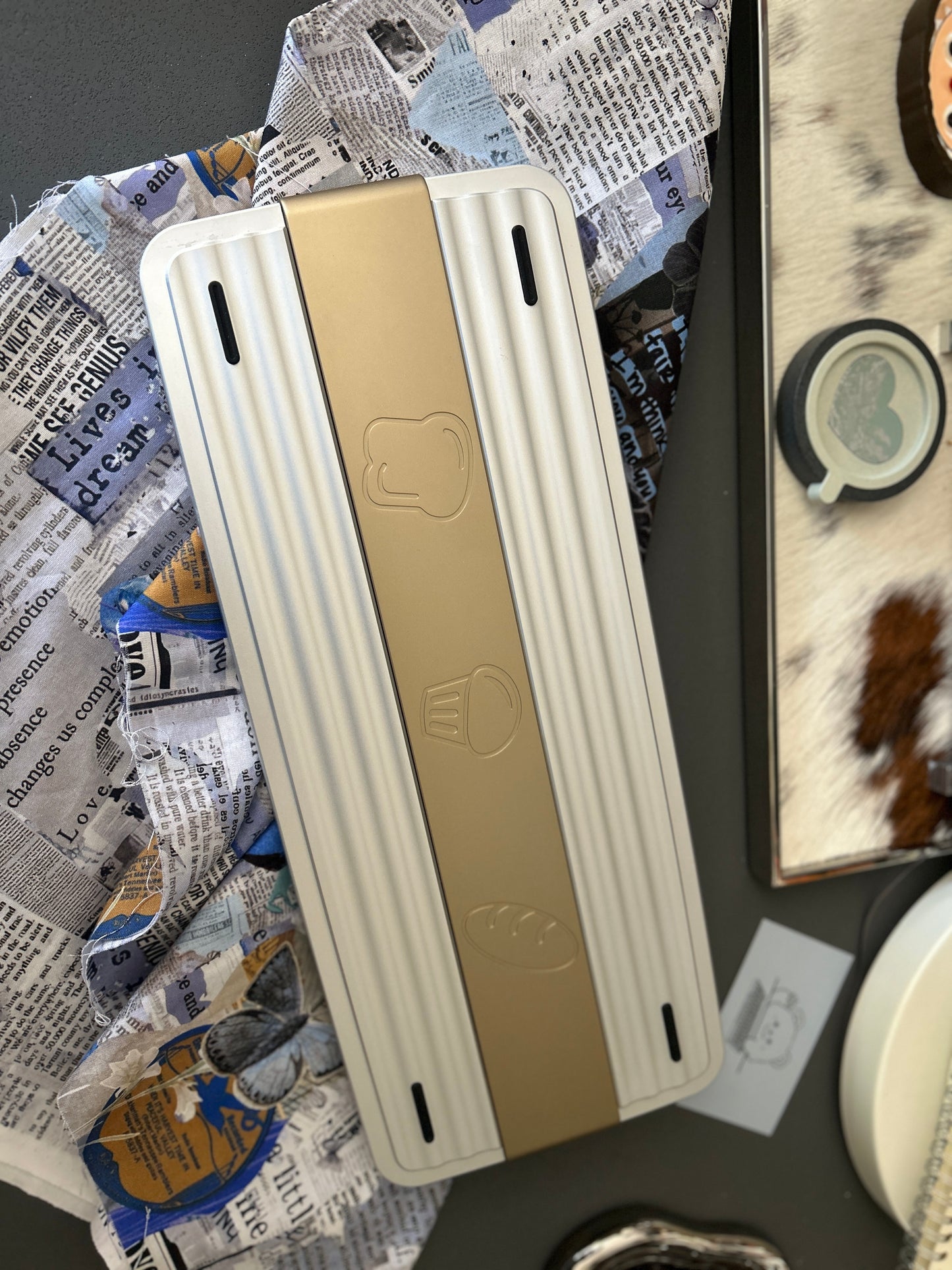 PREORDER Prebuilt Aluminum Customized Mechanical Keyboard Bread75 Silver Keyboard Set