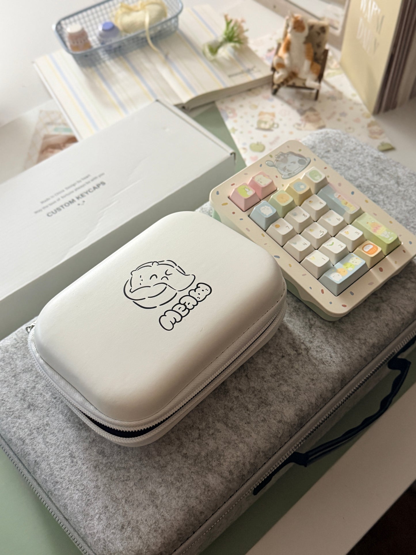 ONLY 1 Instock Prebuilt Aluminum Customized Mechanical Keyboard Cookies75 Mint Sugar Set & Cake Pad