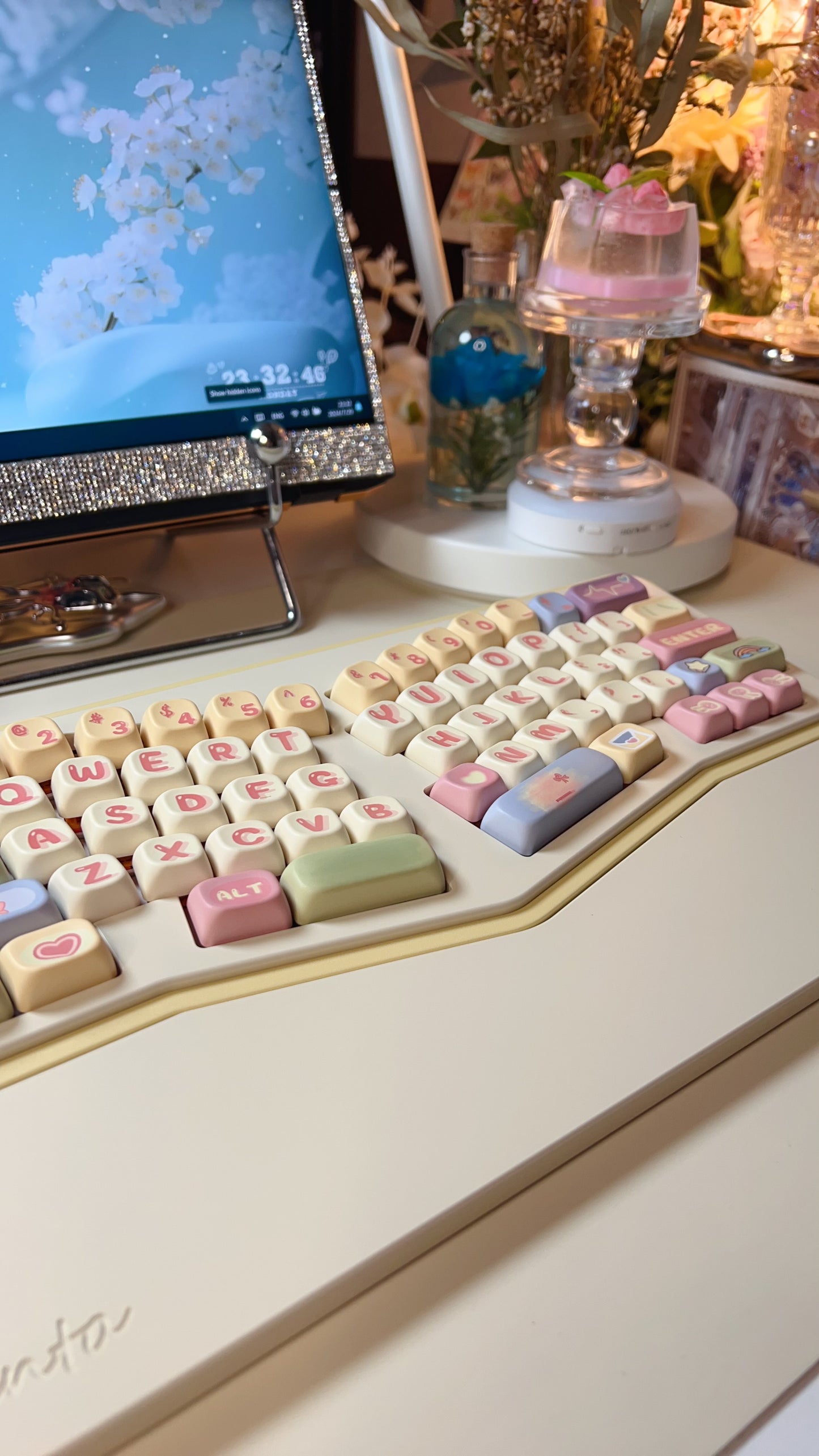 [only 1 in-stock]Prebuild Vlice Pastel Yellow Beige Ergonomic Aluminum Customized Mechanical Keyboard