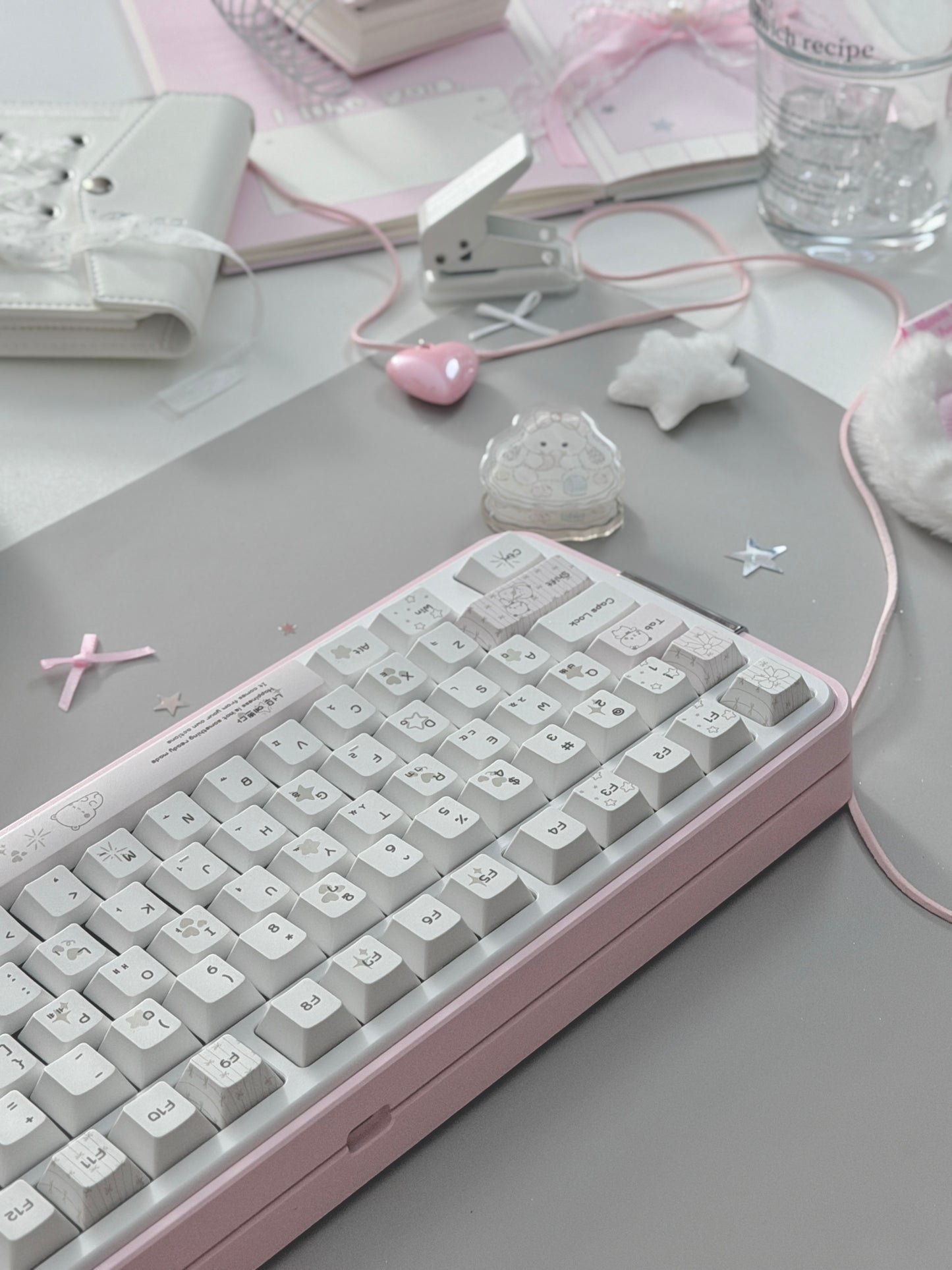 ONLY 1 Instock Prebuilt Aluminum Custom Mechanical Keyboard Bread80 Wireless Pale Pink & White Set
