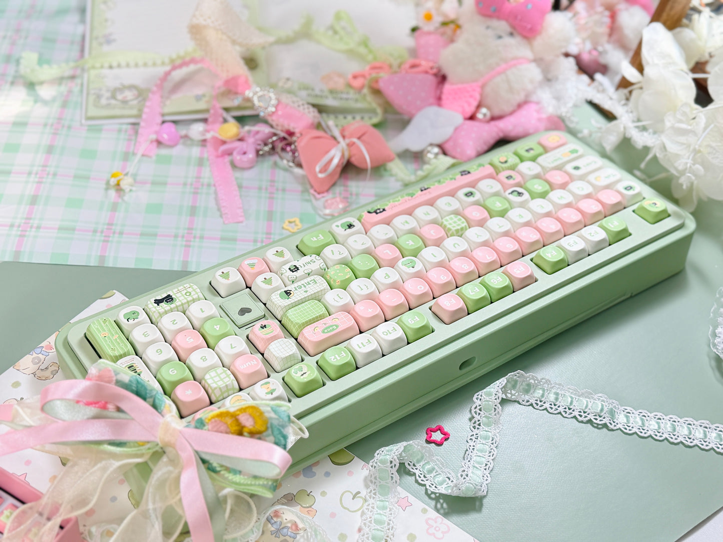 ONLY 1 Instock Prebuilt Aluminum Customized Mechanical Keyboard Rich98 Green Pink Set