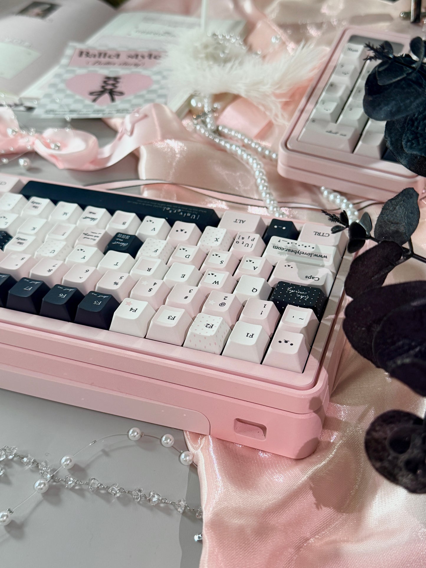 ONLY 1 INSTOCK Prebuilt Aluminum Custom Mechanical Keyboard PERCENTSTUDIO VOLT2.0 Pale Pink Set + VOLT PLUS PAD