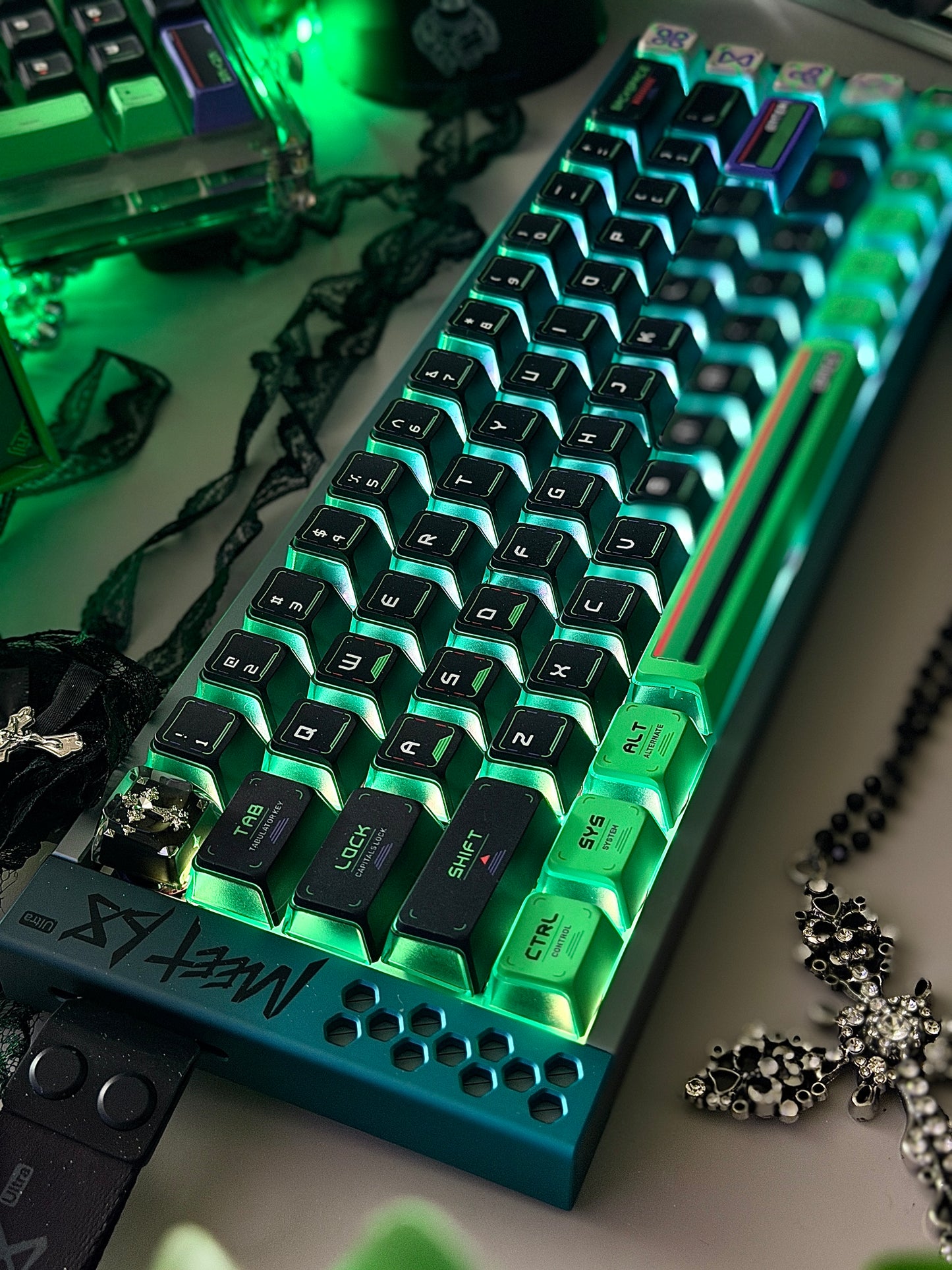 Unboxing For SALEs Meet68 Prebuilt Aurora Green Aluminum Custom Gaming Keyboard + GravaStar UFO Magnetic Switch + Keytok Snake Bell Keycap Set