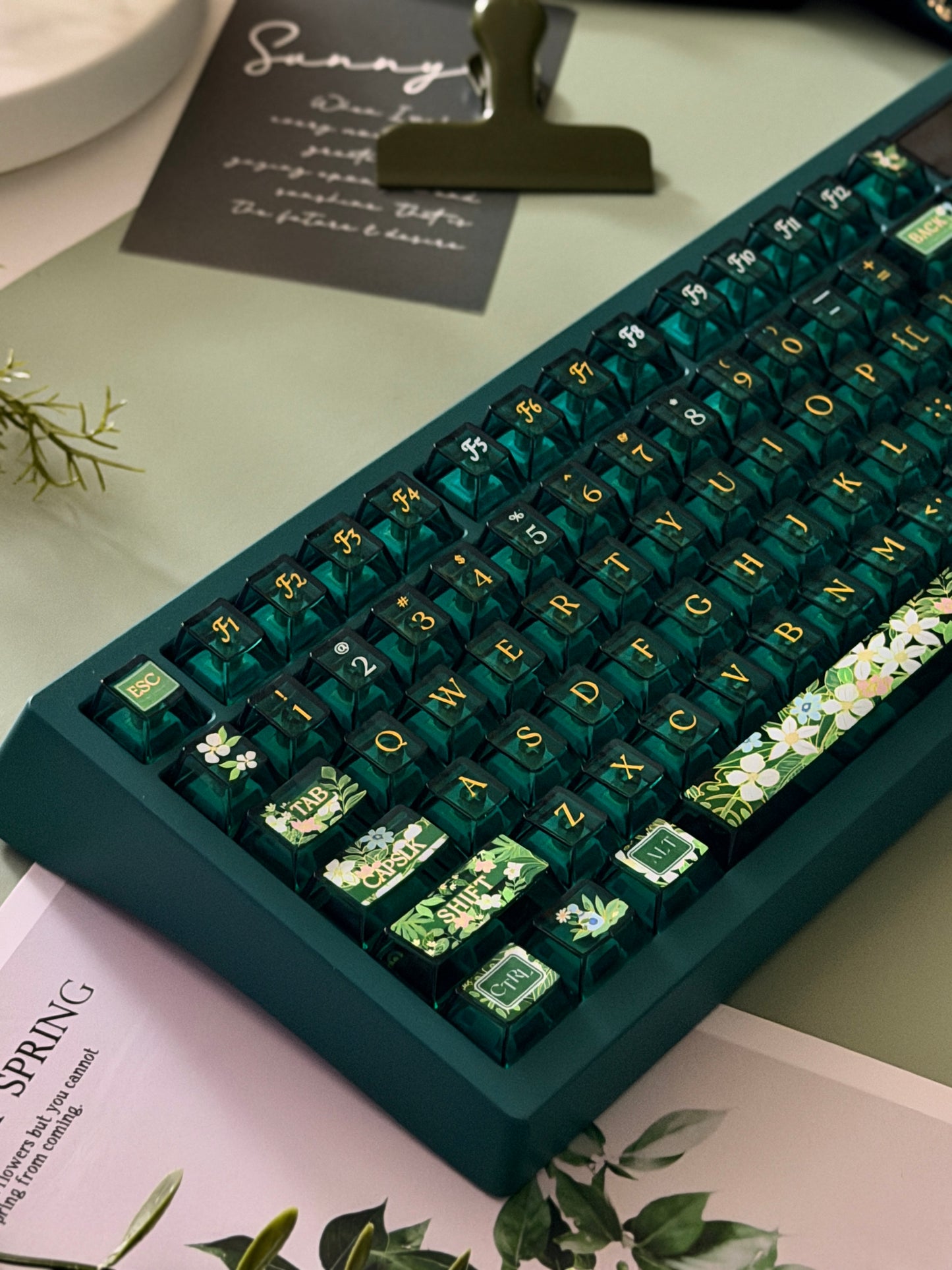 0298 Spring Flower Song | Green Clear PC Keycaps FC Profile – Dreamy Floral Transparent Keycap Set for Mechanical Keyboards