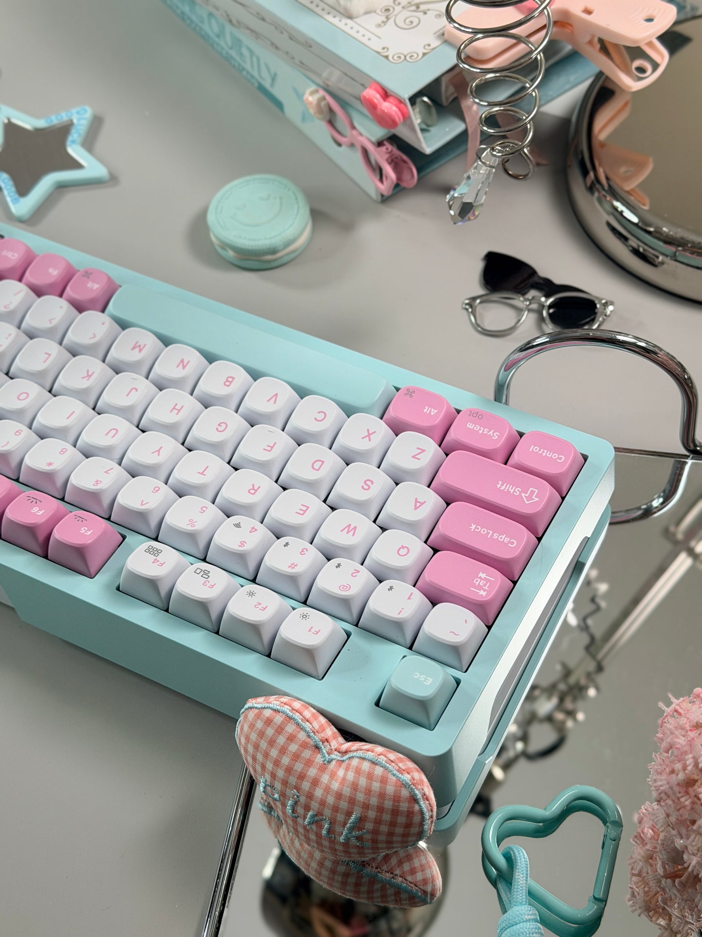 Sample For Sale ONLY 1 Instock Keychron J3SE Pink Green Wireless Custom Mechanical Keyboard