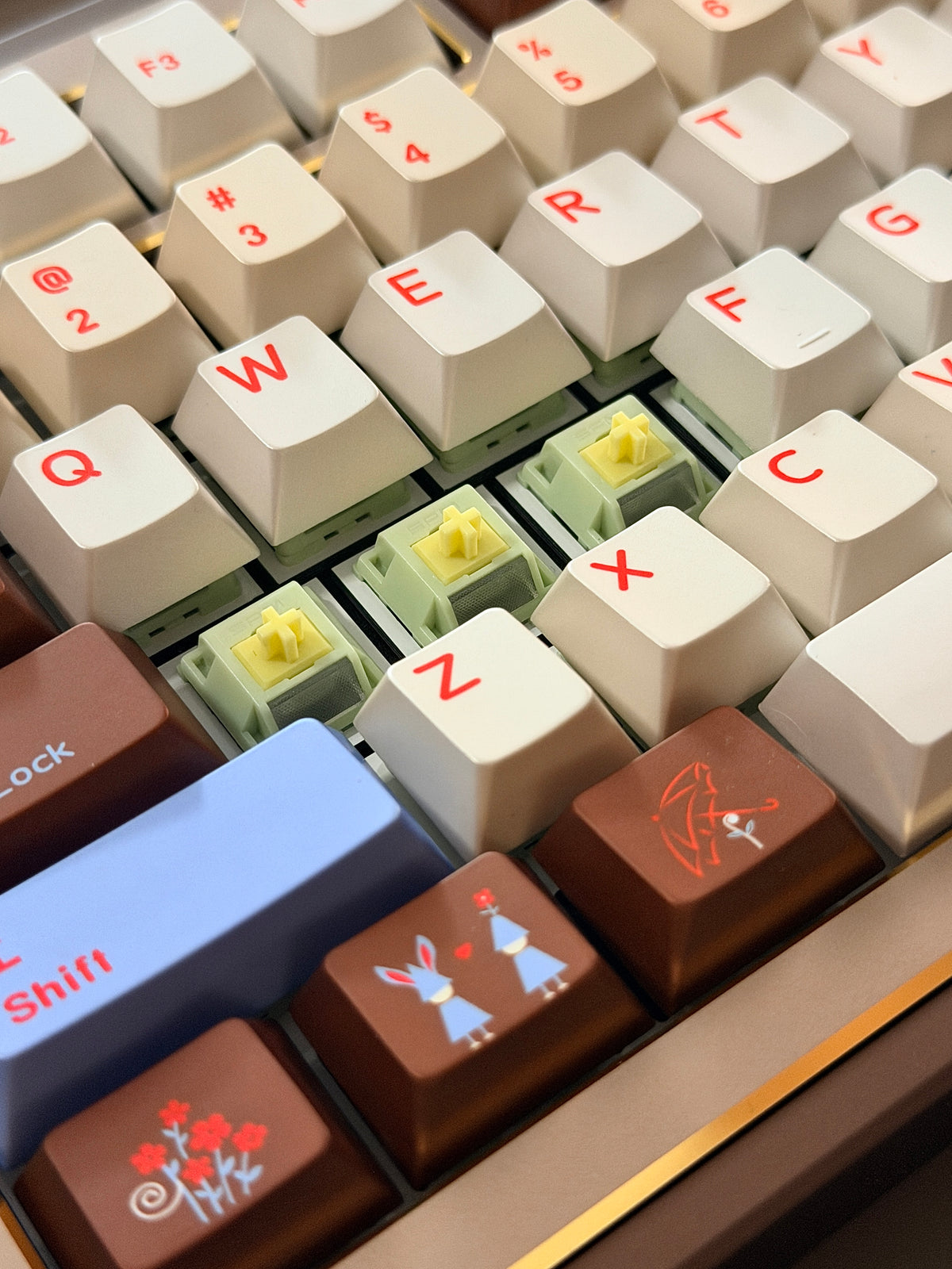 ONLY 1 Instock Prebuilt Aluminum Customized Mechanical Keyboard Cocomi80 Anordized Brown Champagne Set  | Wireless | Backlit