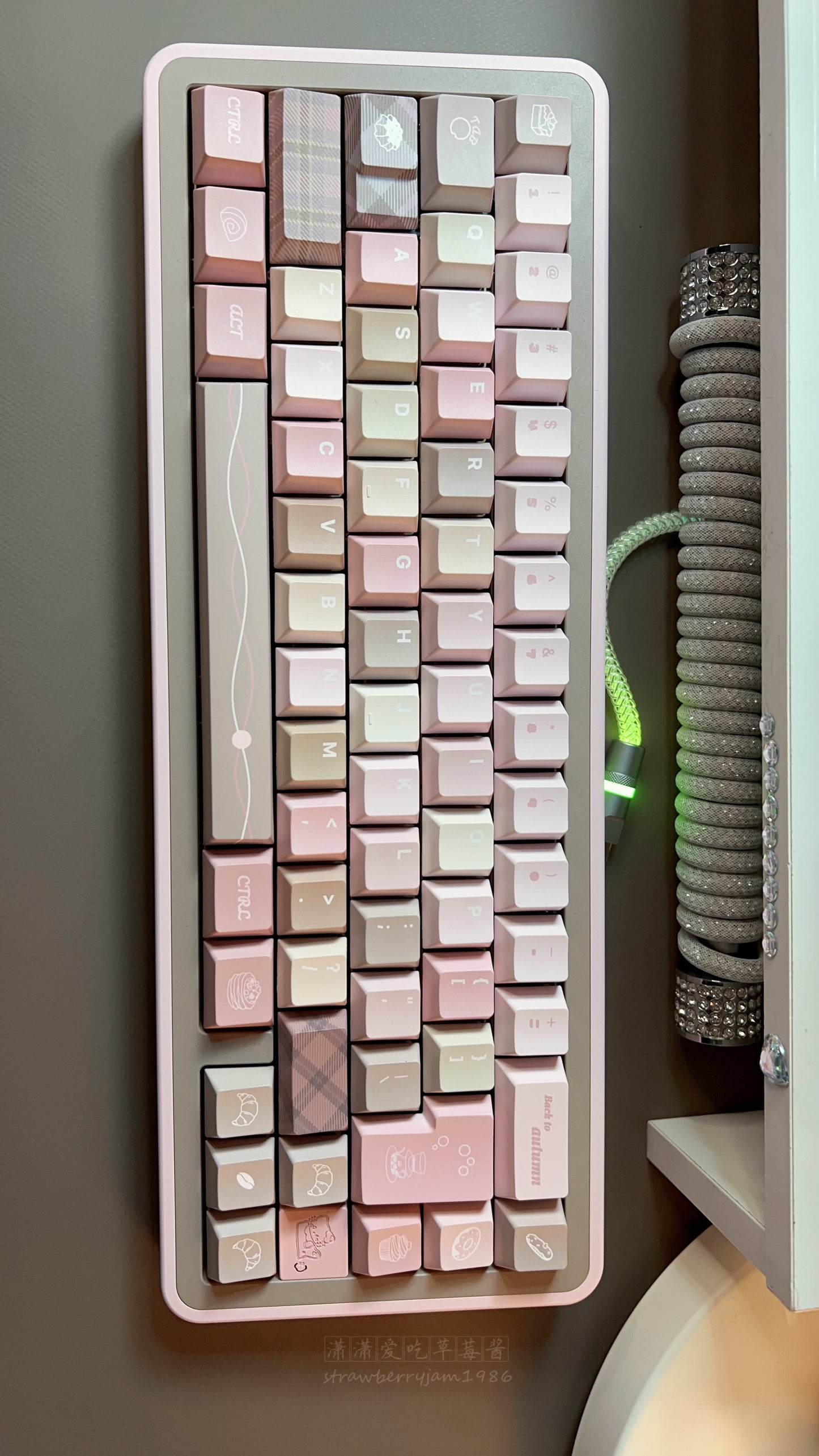 【Preorder】Prebuilt Lucky67 Pink Brown Aluminum Customized Mechanical Keyboard