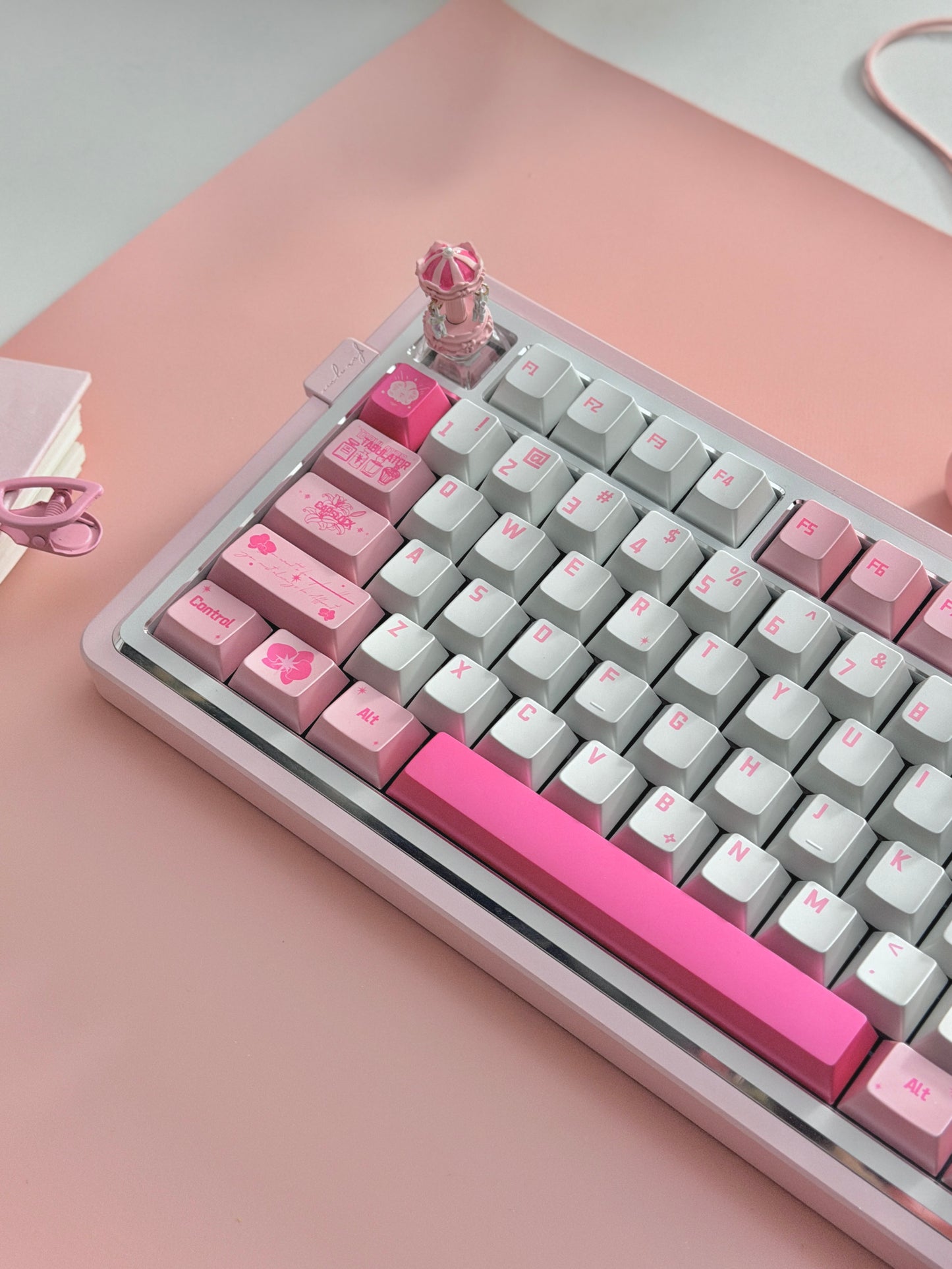 ONLY 1 Instock Pale Pink White Gift80 Prebuilt Aluminum Custom Mechanical Keyboard