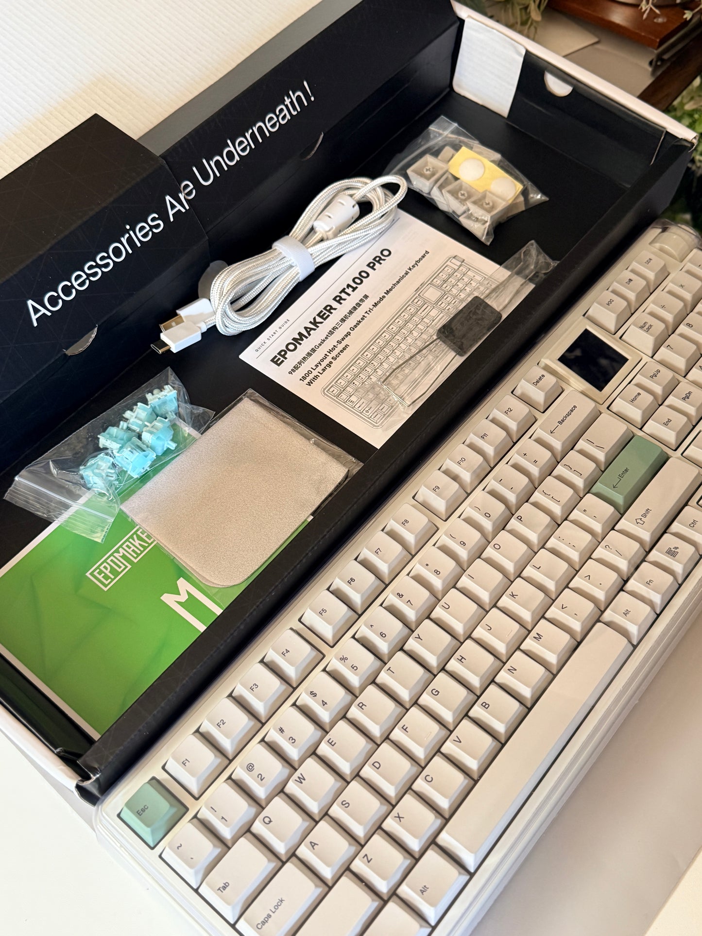 Unboxing Clearance ONLY 1 Instock EPOMAKER RT100 PRO Retro White （Creamy Jade Switch）