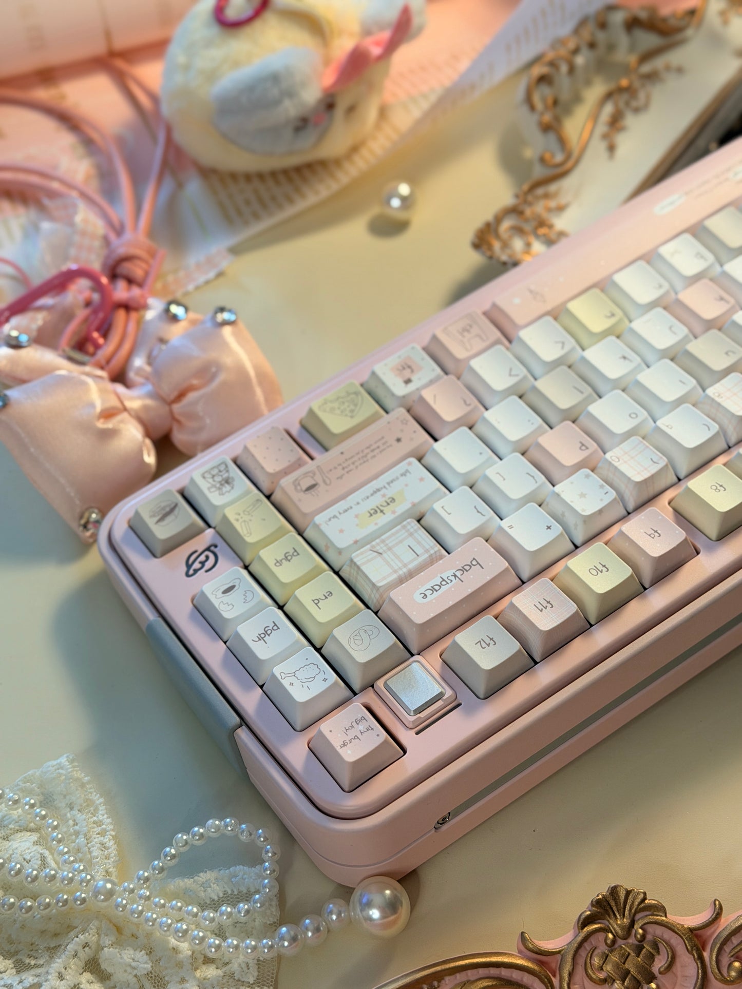 ONLY 1 Instock Prebuilt Aluminum Customized Mechanical Keyboard Bread75 Pale Pink Set