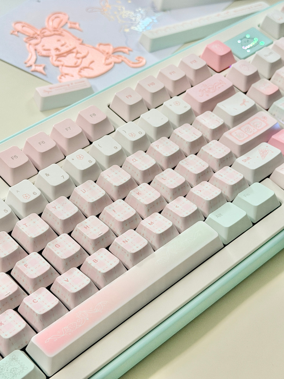 #0314 Bunny Berry Roll Pastel Strawberry Milk & Mint Green Keycap Set – Kawaii Pink Cream Cute Cartoon Mechanical Keyboard Keycaps