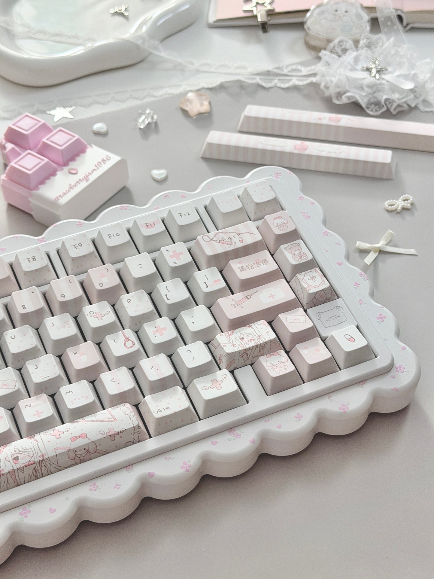 ONLY 1 Instock Prebuilt Aluminum Customized Mechanical Keyboard Cookies75 White Floral Set