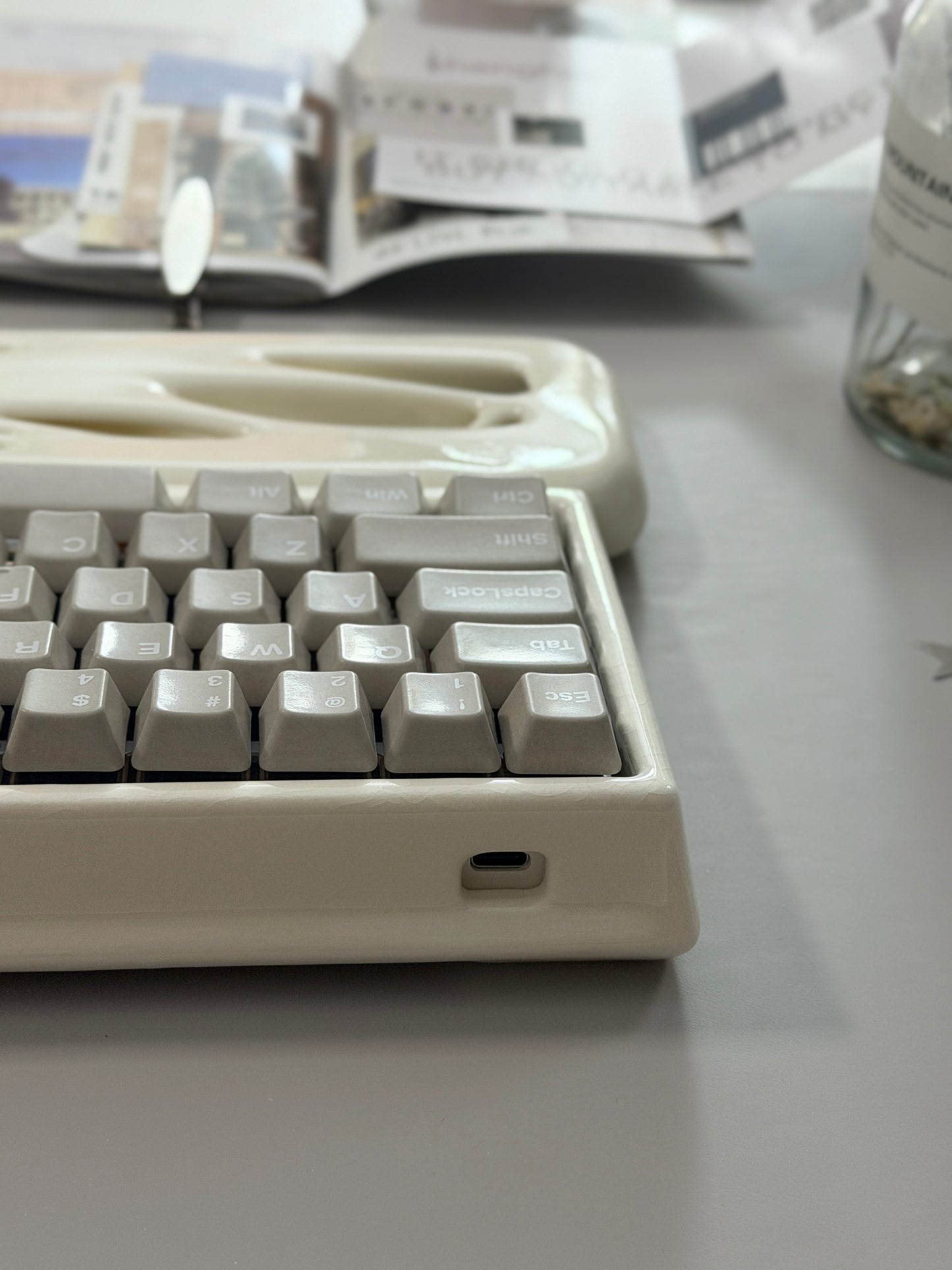 ONLY 1 Instock Full Prebuilt Peak 60 Ceramic Keyboard Case Kit White Crazed➕ Cerakey x Ellipsis Ceramic Wrist Rest ➕ Y3 Switches ➕ A & B SET-ALPHA PLUS-Matte V3 Greige With legends