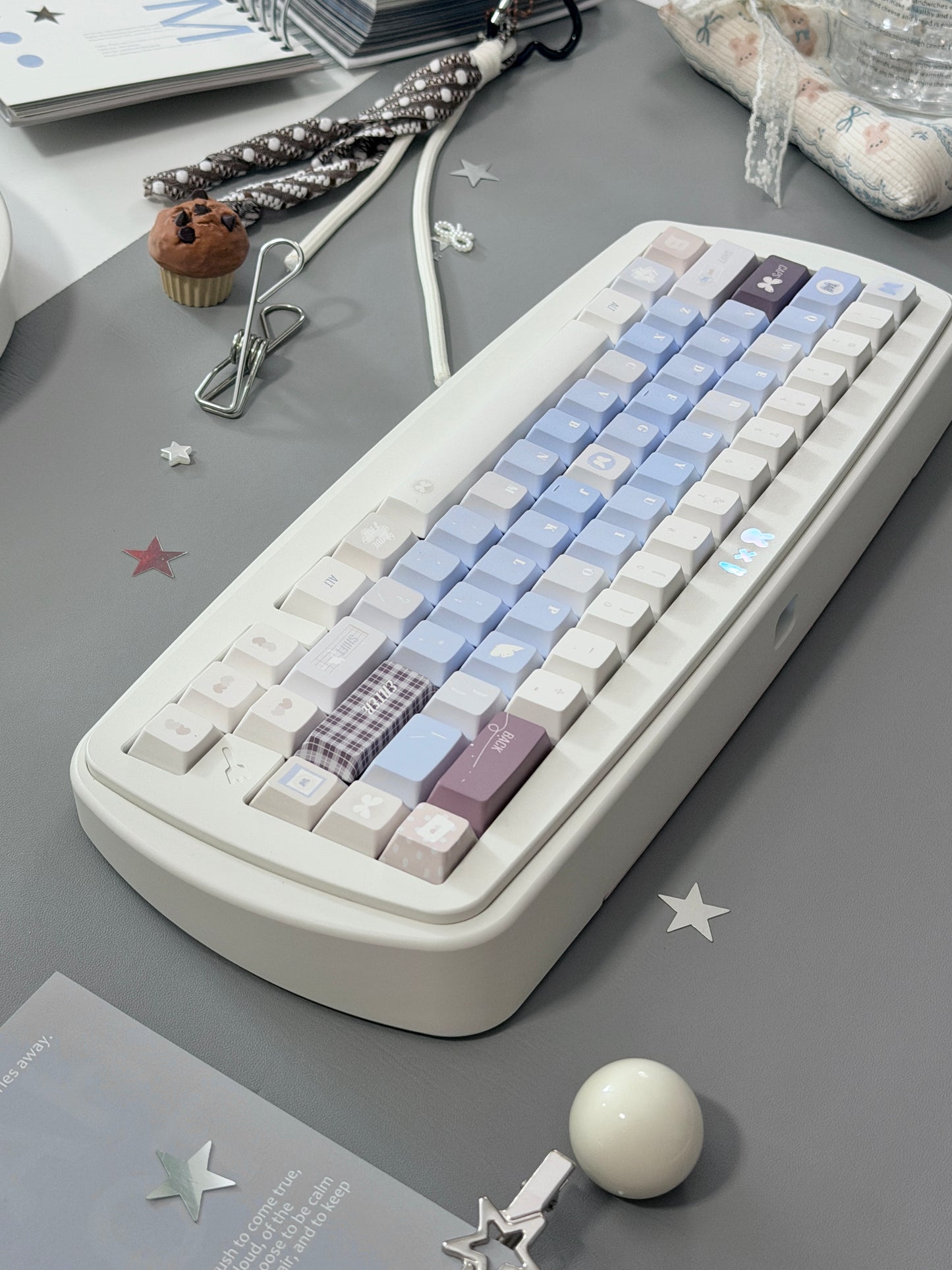 0299 Love Butterfly Cherry Profile Keycap Set | Sea Salt White & Soft Blue Romantic Keycaps