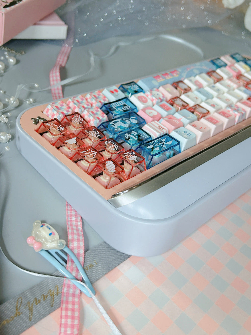 ONLY 1 Instock Prebuilt Aluminum Customized Mechanical Keyboard Targa65 Pink Blue Set（with switch & Keycap）