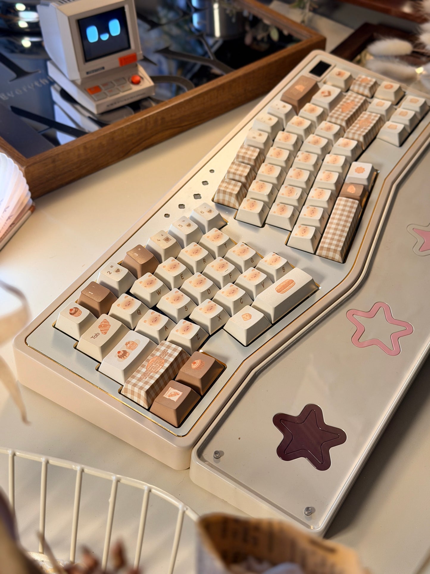 ONLY 1 instock Prebuilt Cream White StarAlice Aluminum Custom Mechanical Keyboard With Wrist rest