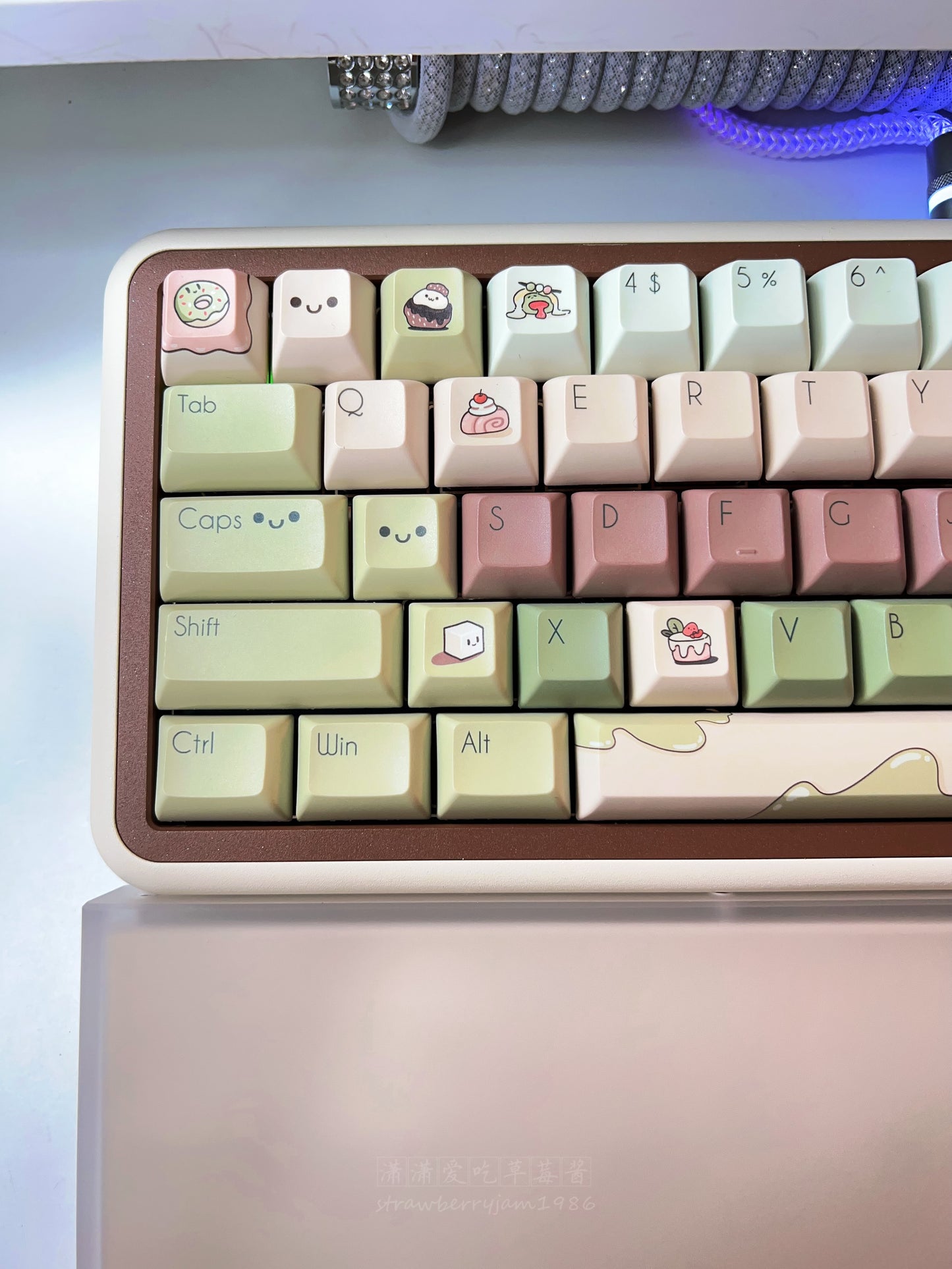 strawberryjam1986 Matcha Red Bean Mochi Original Green Five-sided Sublimation PBT Customized Keycaps