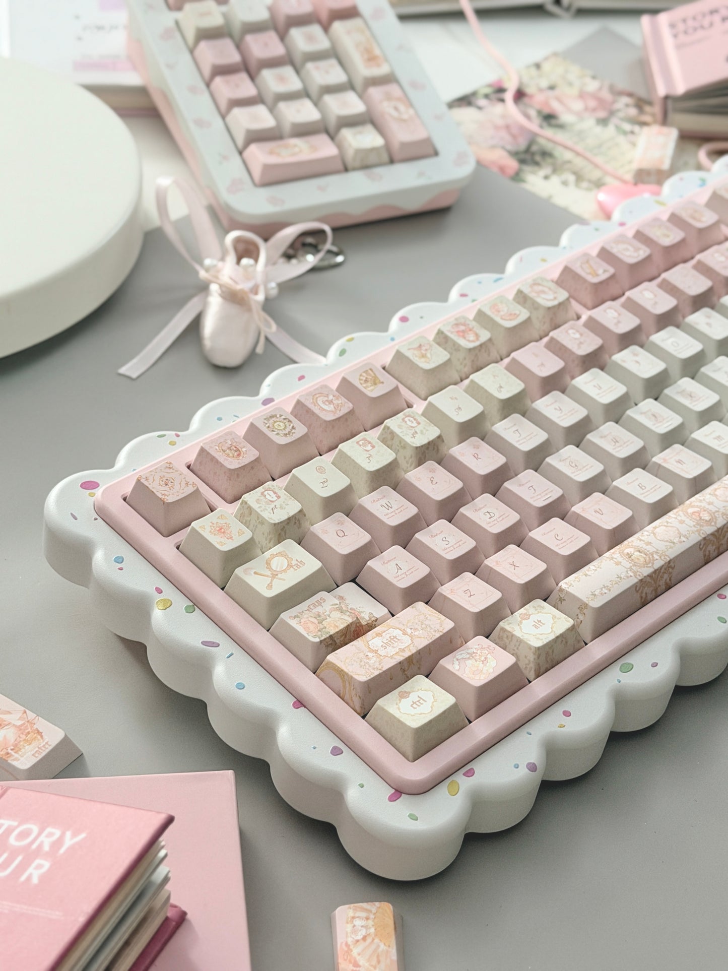 ONLY 1 Instock Prebuilt Aluminum Customized Mechanical Keyboard Cookies75 Pink Sugar Set & Cake Pad