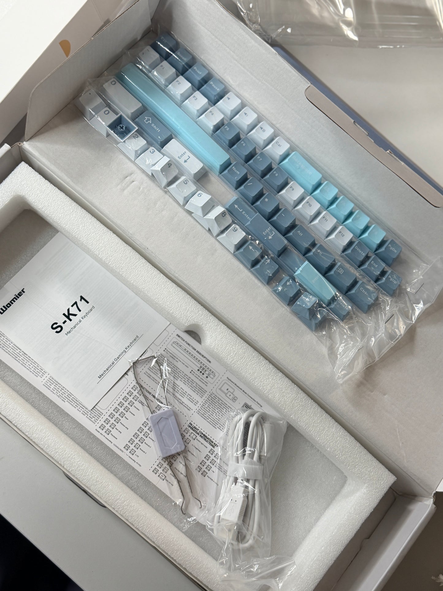 Unboxing For SALEs Womier SK71 Gaming Keyboard Aluminum Wireless Mechanical Creamy Keyboard Silver Blue