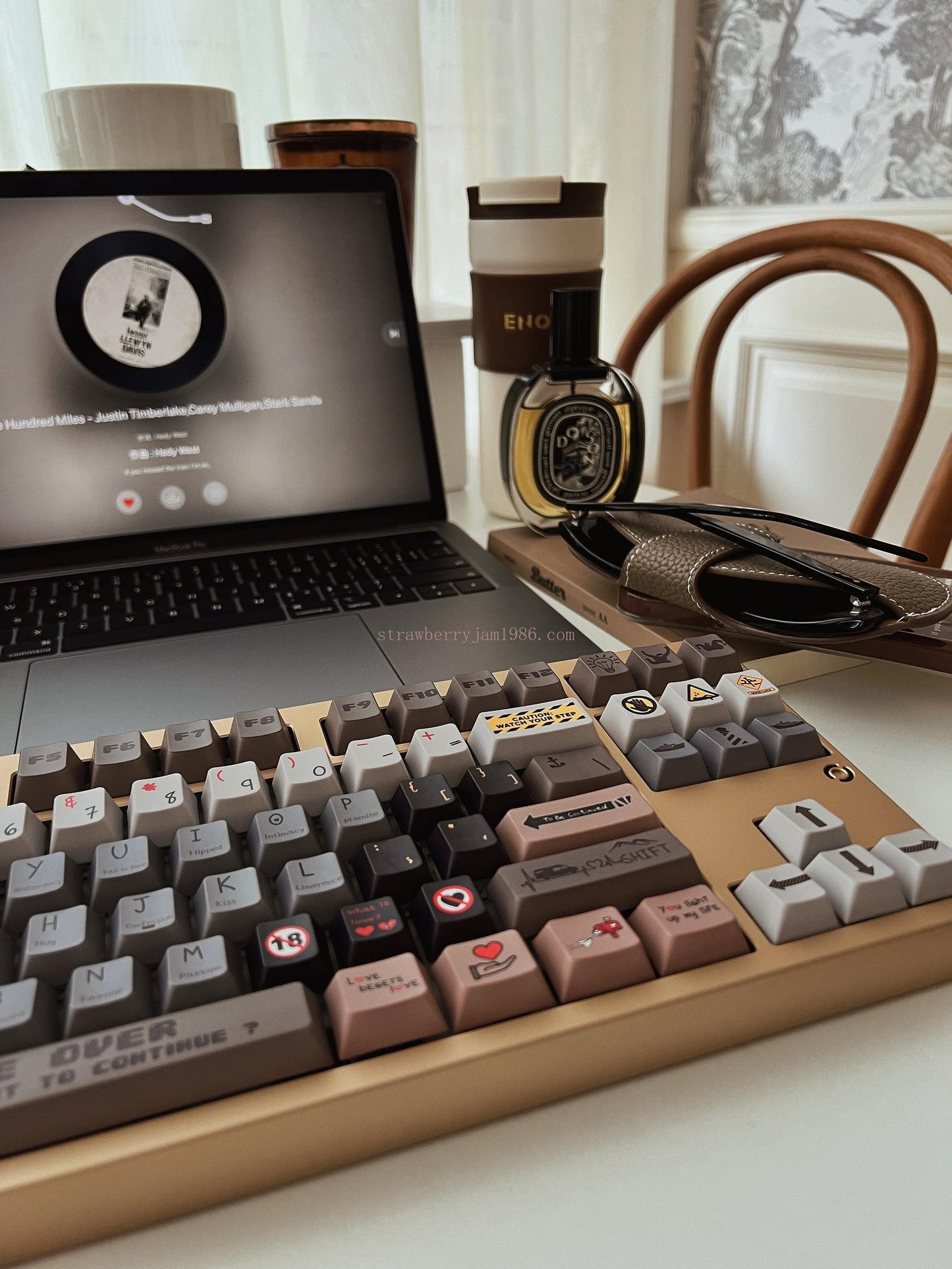 097 What Is Love Keycaps Cherry Profile Keycaps Customized Brown Black Grey Beige Cool Keycaps