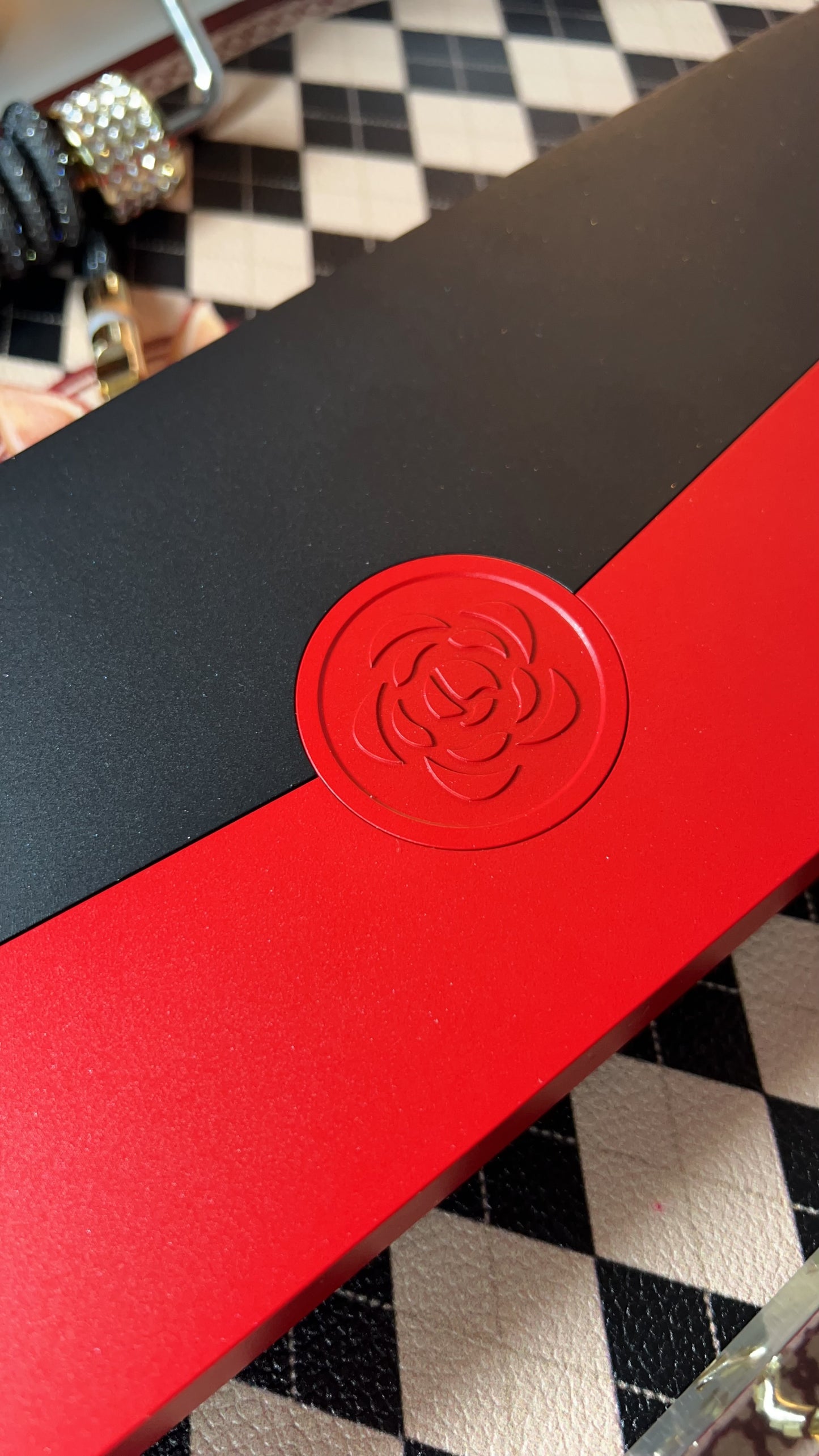 【Preorder】Prebuilt Aluminum Black Red Rose Customized Mechanical Keyboard