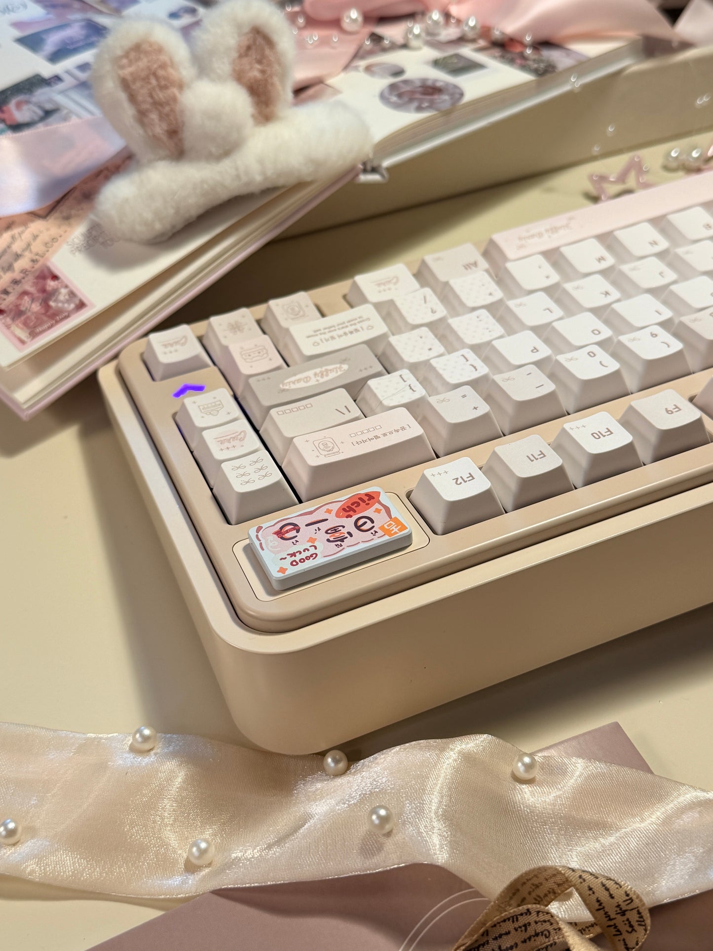 Preorder Prebuilt Aluminum Customized Mechanical Keyboard Rich75 Cream Beige Set（free number pad）