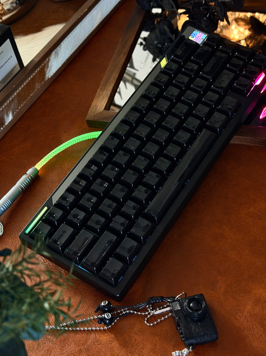 ONLY 1 Instock Prebuilt Aluminum Customized Mechanical Wired Keyboard Paper65 With Y3 Linear Switch & Black keycaps