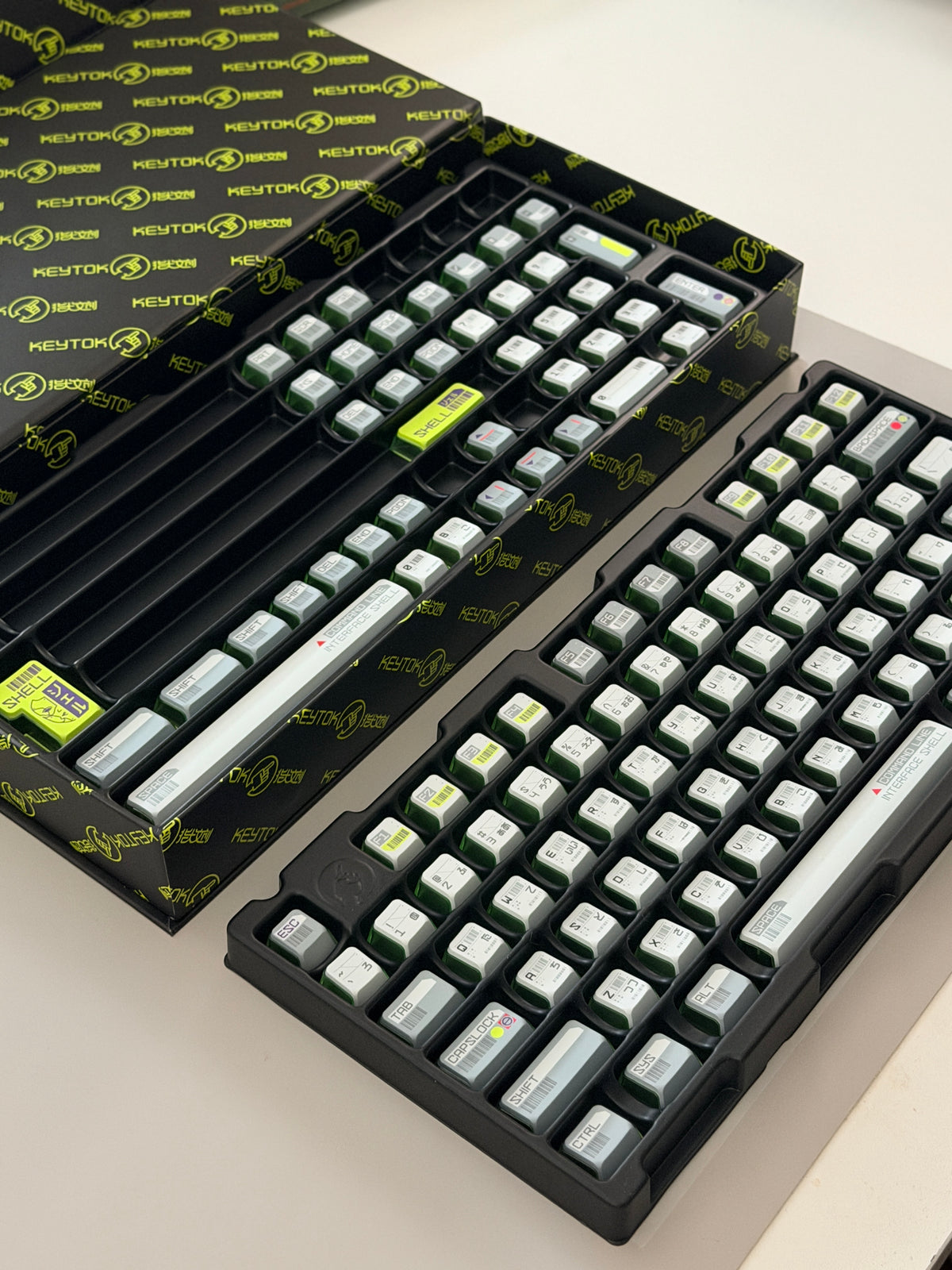 ONLY 1 Instock Prebuilt Aluminum Custom Mechanical Keyboard Ganzo60 Set  | Wireless | Backlit