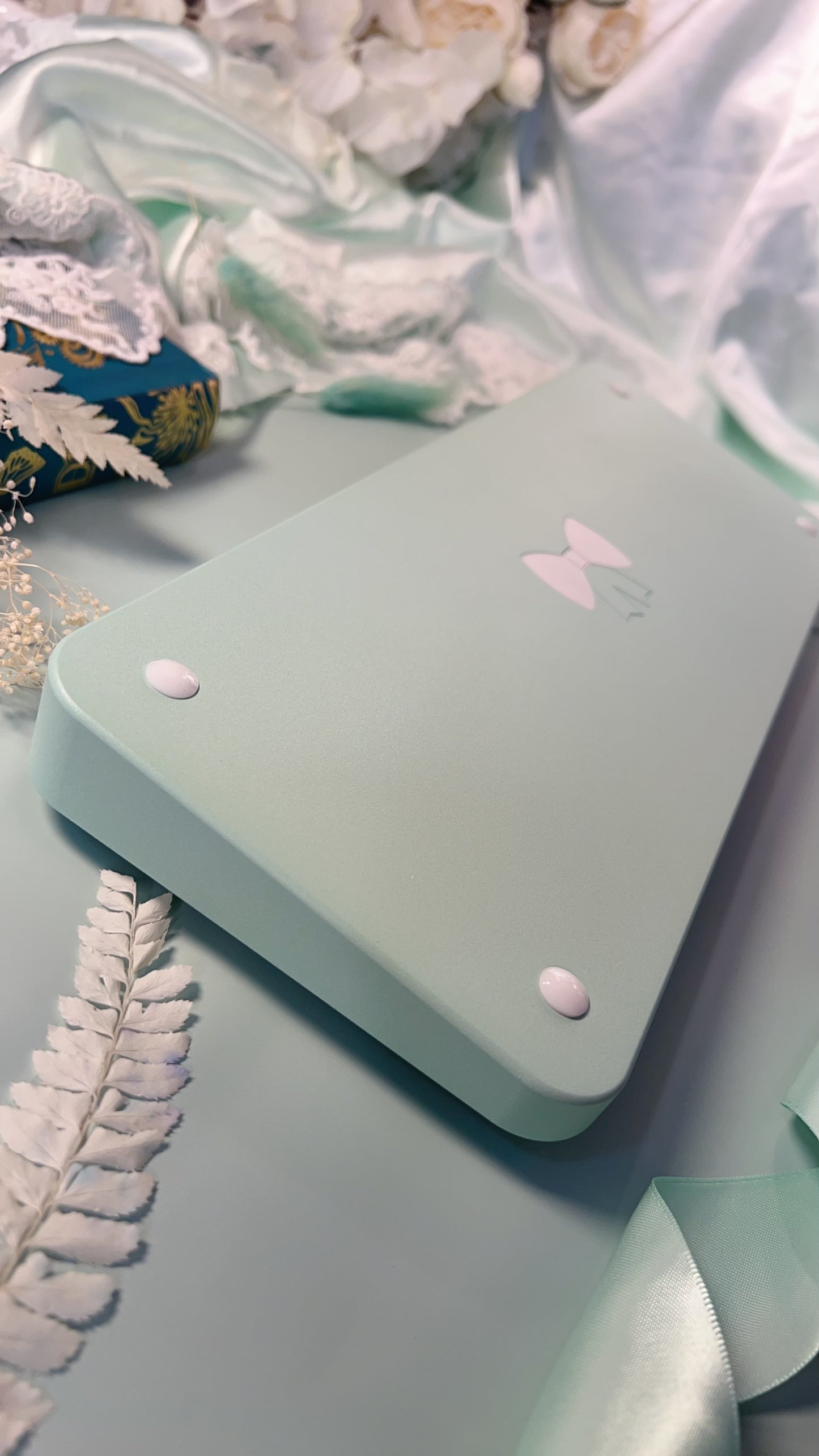 【Only 1 In-stock】 Prebuilt Bow65 Mint Green Floral Aluminum Customized Mechanical Keyboard