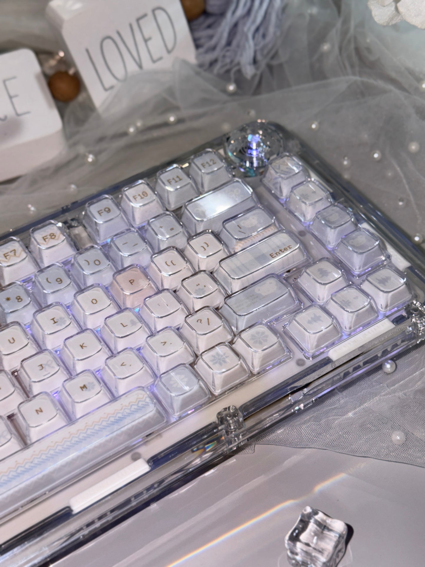 Unboxing Clearance FirstBlood B81 Transparent Mechanical Keyboard ➕ Winter Letter Keycaps（including B81 original clear Keycaps）