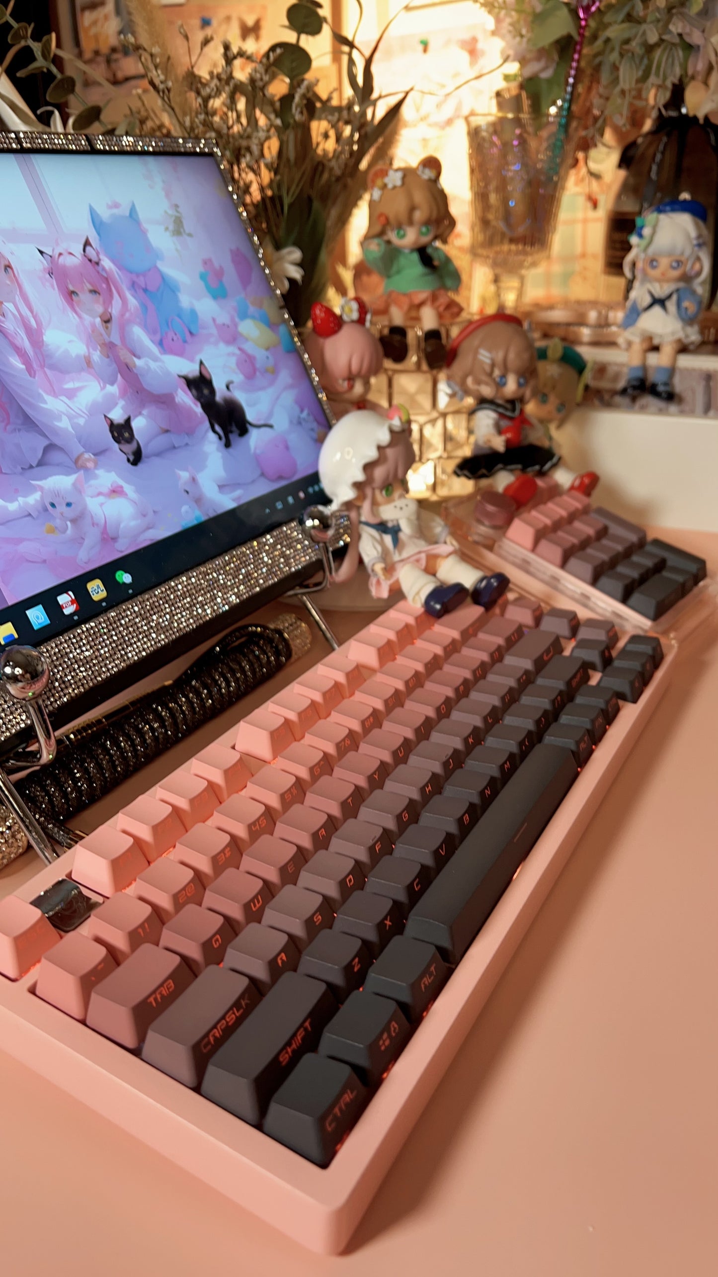 Dusty Rose Bean Red Dark Pink Gradient Side Engraved OEM Profiled 140 Keys Keycaps By KCPMASTER