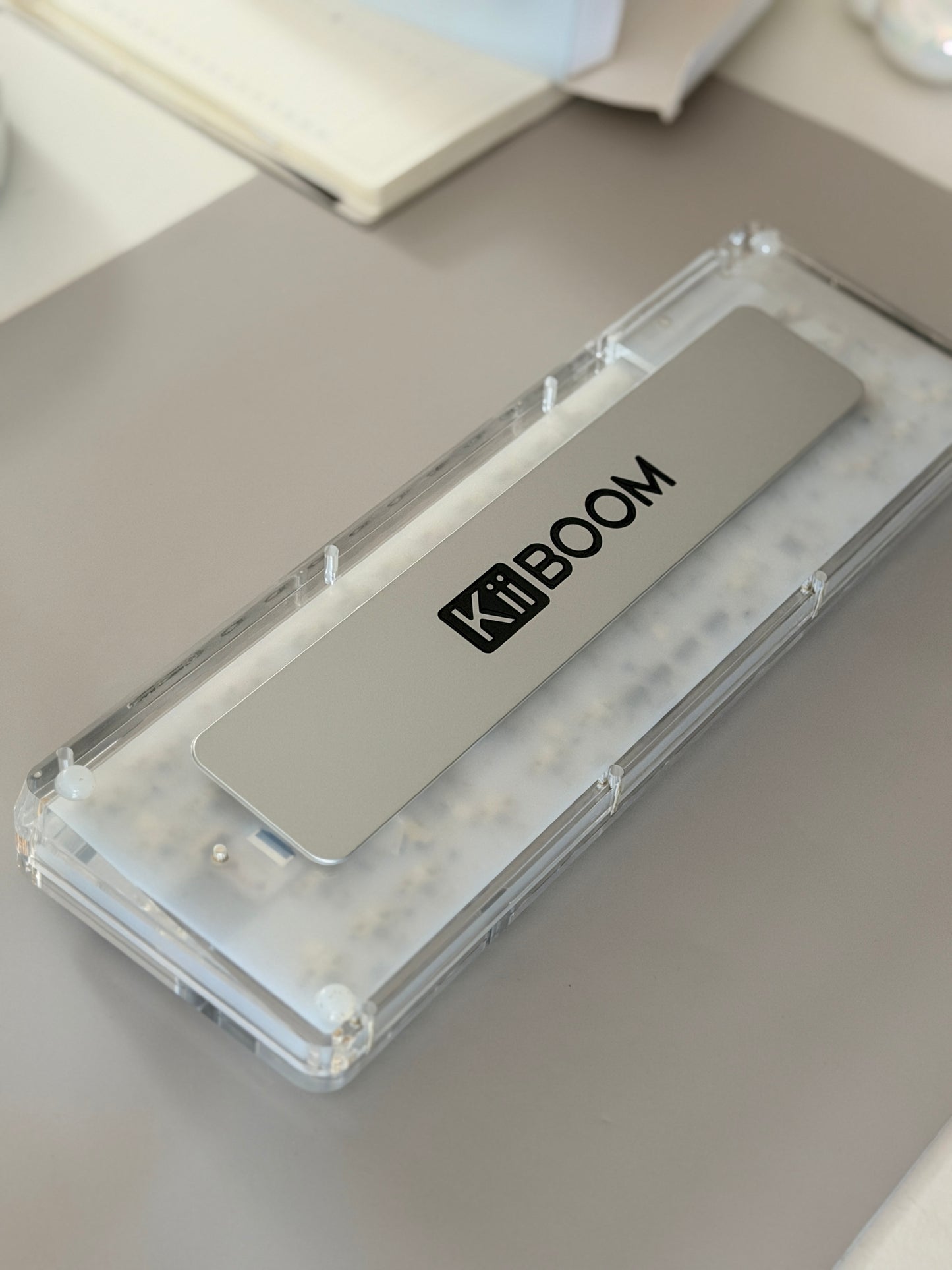 Unboxing Sample For Sale ONLY 1 Instock KiiBOOM Phantom 64 Clear Crystal Acrylic Keyboard + custom Peach Pink Keycaps