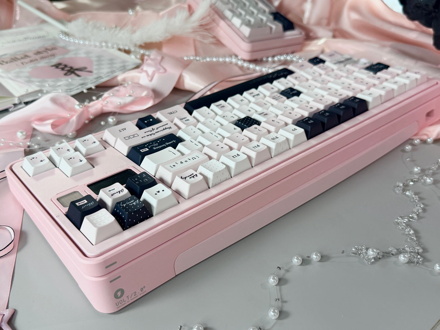 ONLY 1 INSTOCK Prebuilt Aluminum Custom Mechanical Keyboard PERCENTSTUDIO VOLT2.0 Pale Pink Set + VOLT PLUS PAD