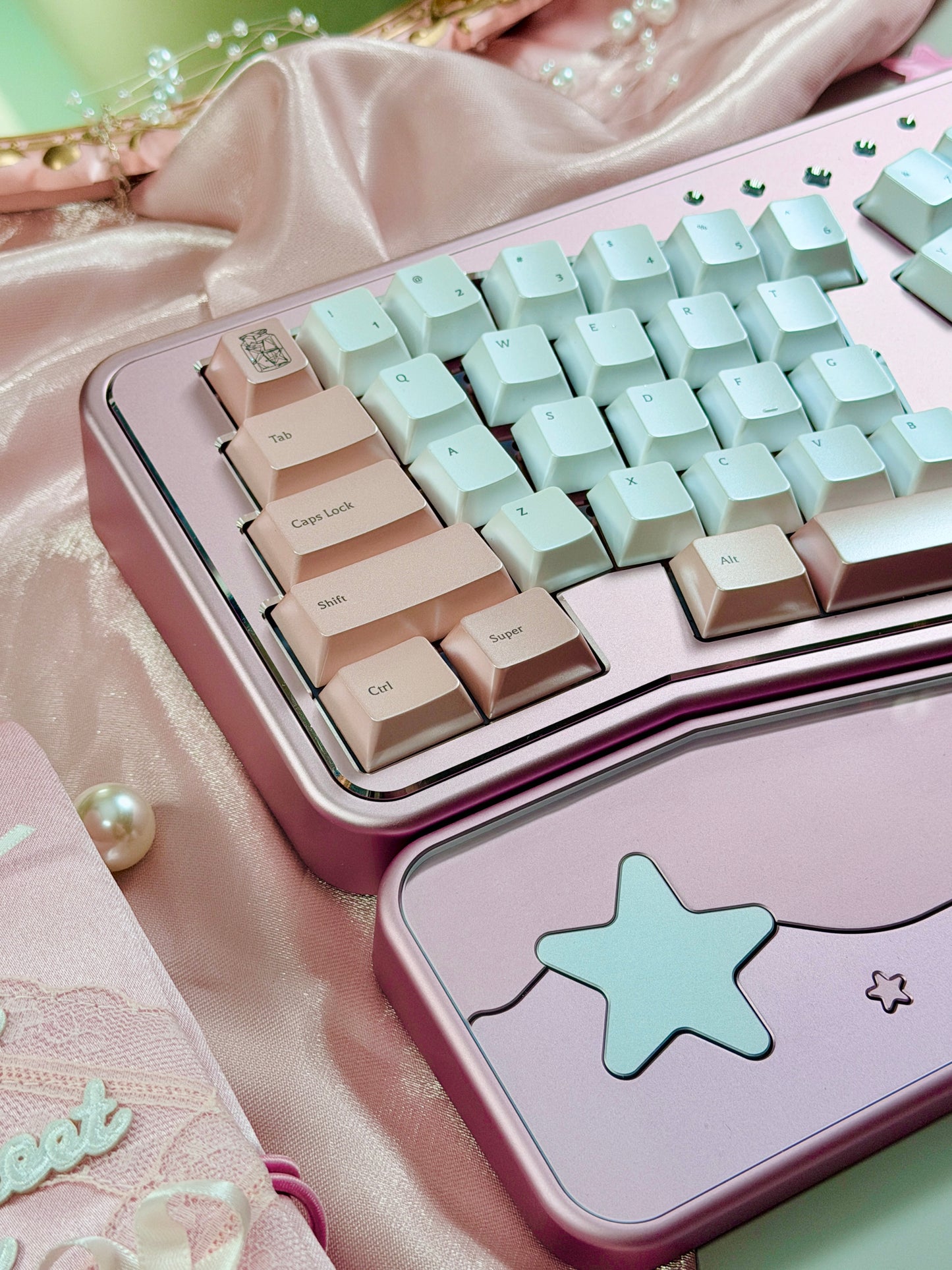 ONLY 1 Instock Prebuilt Aluminum Custom Mechanical Keyboard Staralice Ergonomic Anodized Pink Set including Wristrest Keycaps & switches