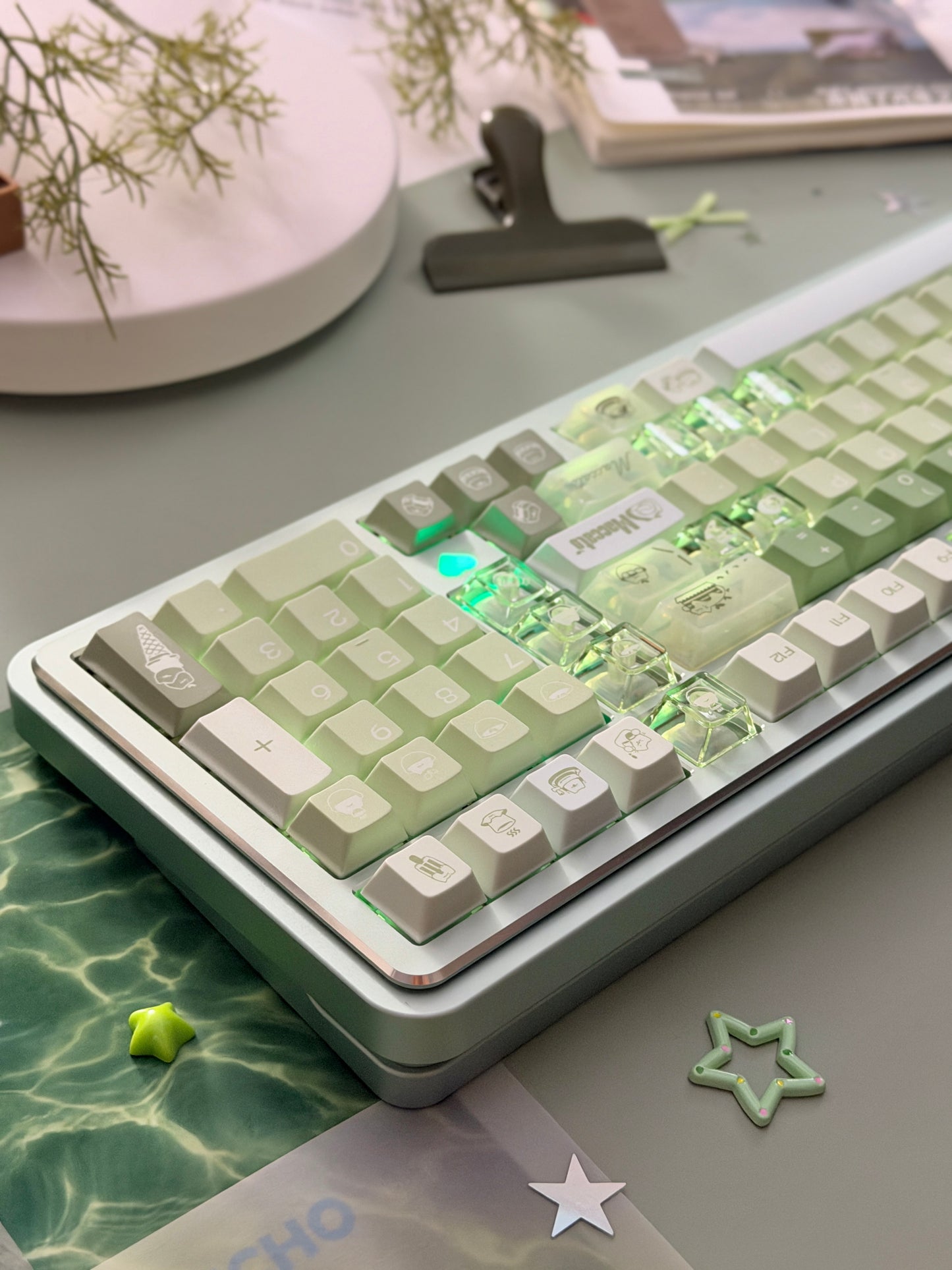 ONLY 1 Instock Prebuilt Aluminum Custom Mechanical Keyboard Story100 Anodized Green Wireless Set