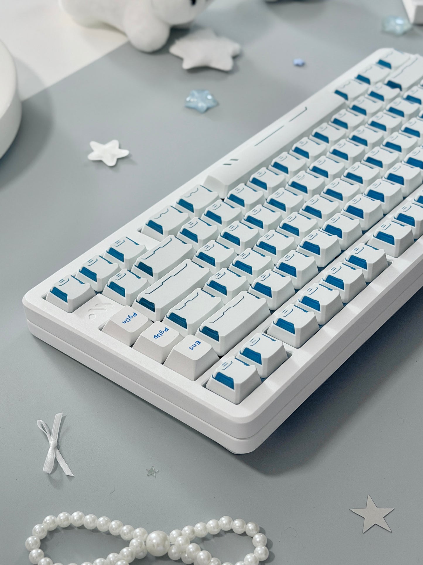 Unboxing ONLY 1 For Clearance WOMIER SK75 TMR White WIRELESS ALUMINUM CUSTOM KEYBOARD & STAR PRISM WHITE-BLUE CHERRY PROFILE SHINE-THROUGH KEYCAP SET