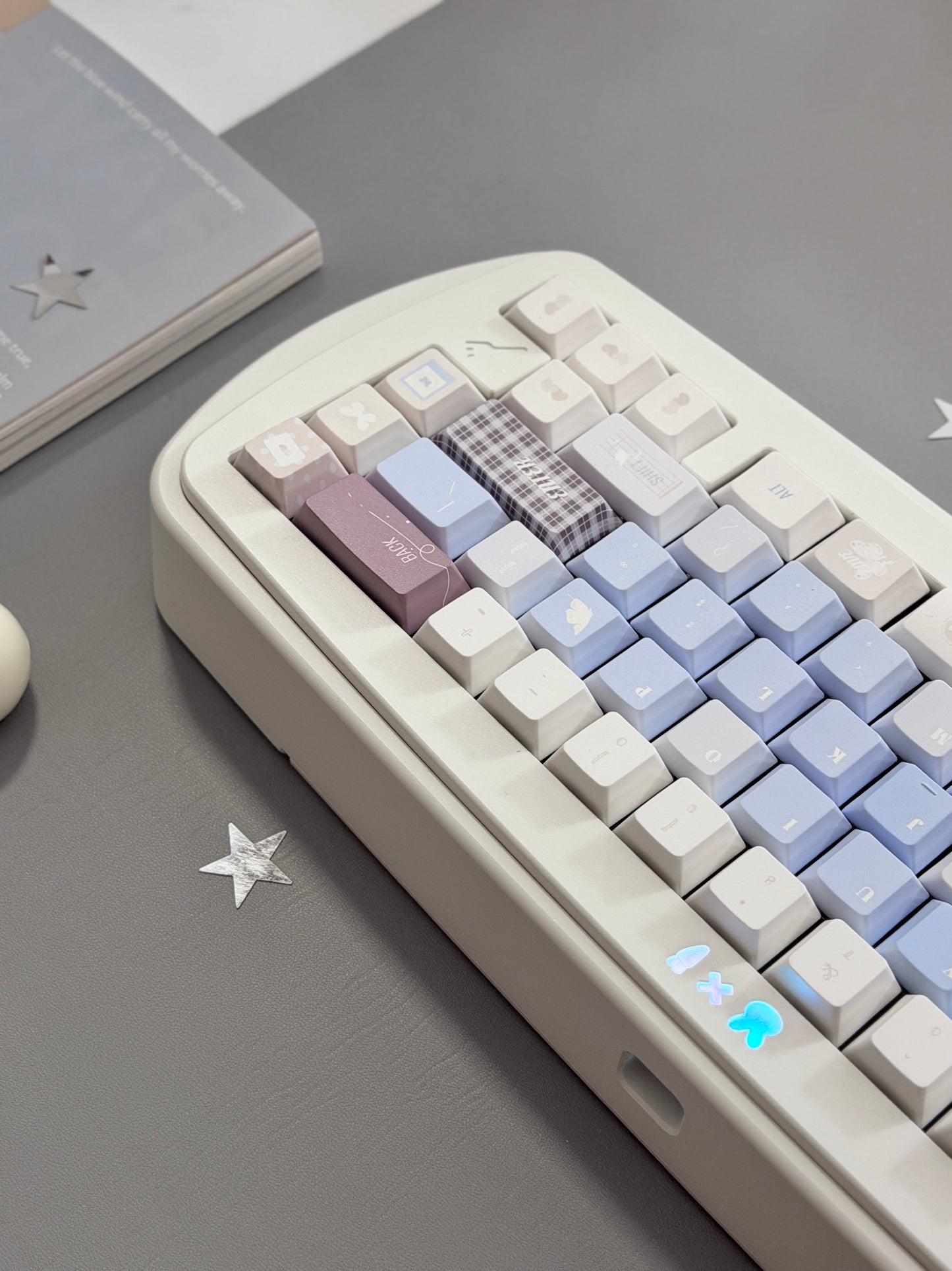 0299 Love Butterfly Cherry Profile Keycap Set | Sea Salt White & Soft Blue Romantic Keycaps