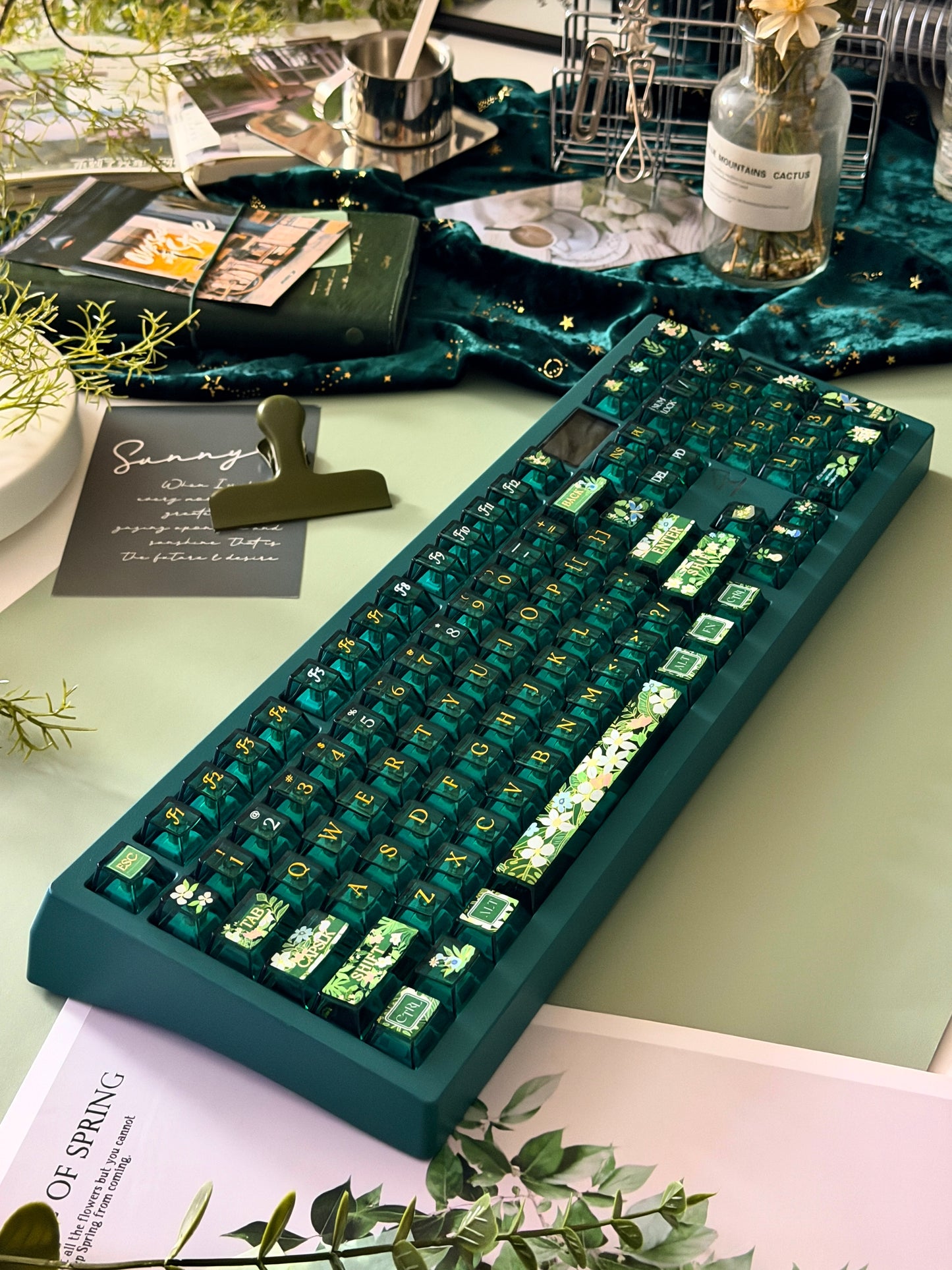 0298 Spring Flower Song | Green Clear PC Keycaps FC Profile – Dreamy Floral Transparent Keycap Set for Mechanical Keyboards
