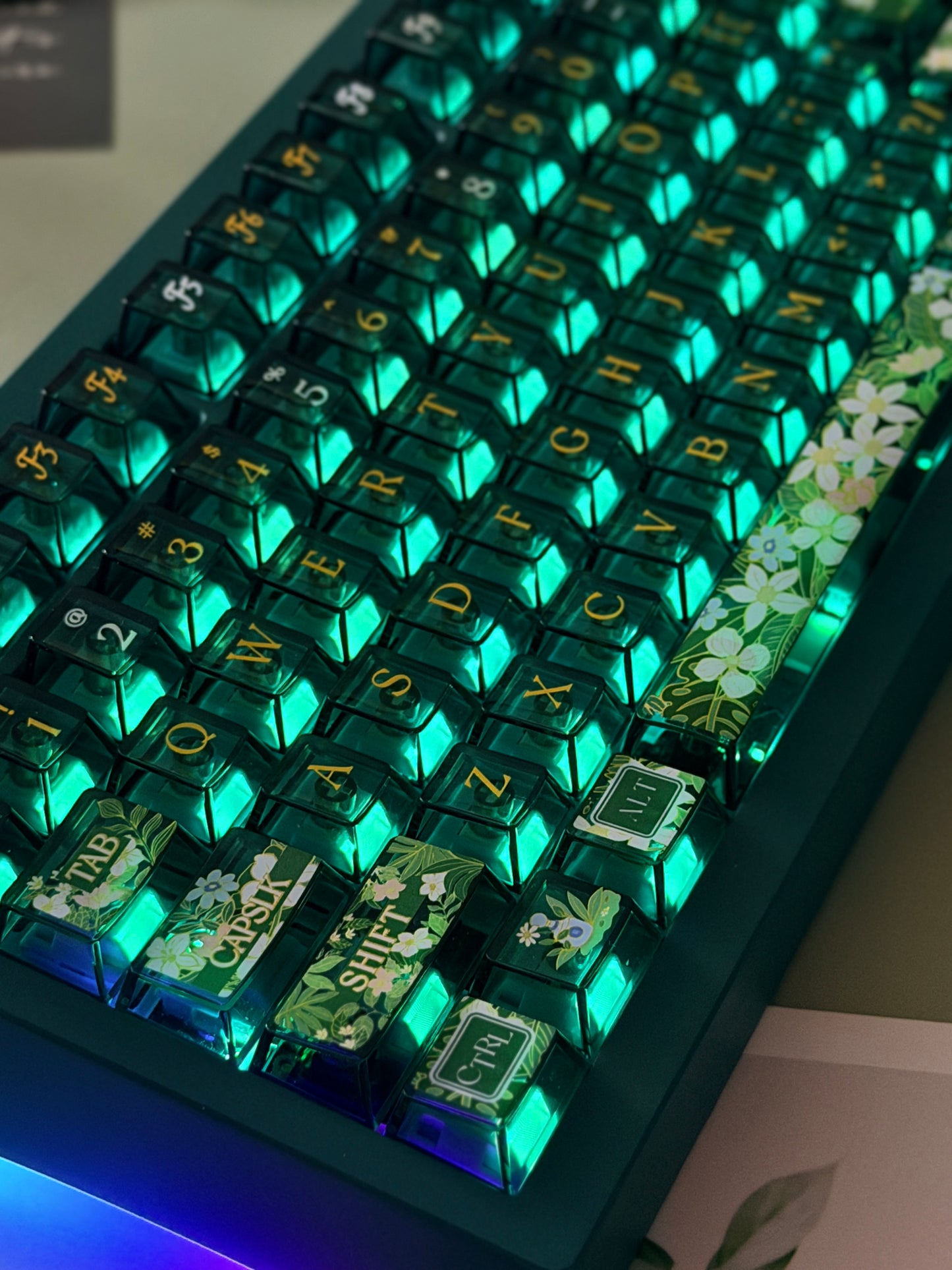 0298 Spring Flower Song | Green Clear PC Keycaps FC Profile – Dreamy Floral Transparent Keycap Set for Mechanical Keyboards