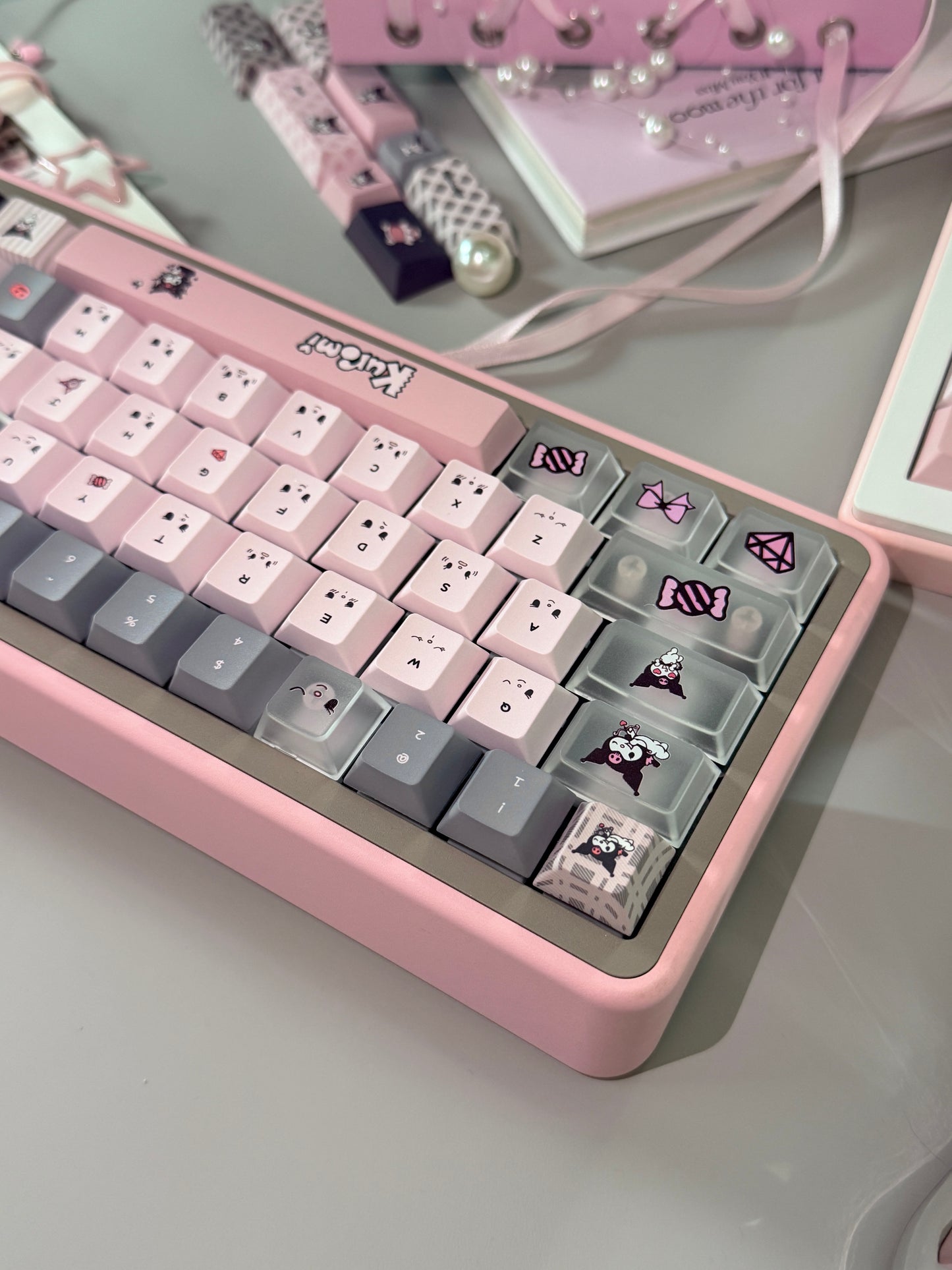 ONLY 1 INSTOCK Prebuilt Aluminum Customized Mechanical Keyboard Rose65 Grey Pink Set With Bow Pad