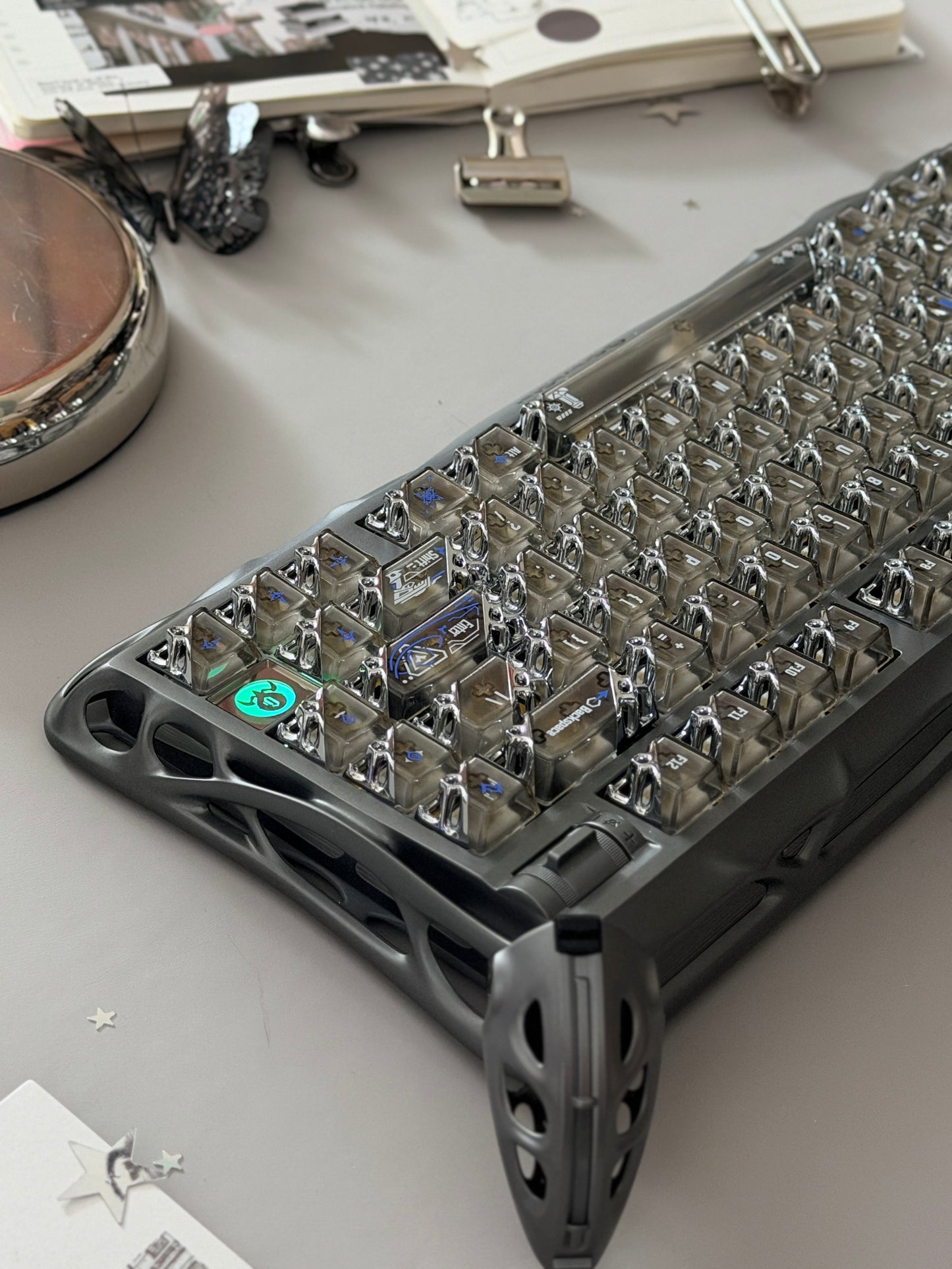 Unboxing Clearance ONLY 1 GravaStar Mercury K1 Pro - Interstellar Silver Mechanical Keyboard  & QUANTUM HONEYCOMB KEYCAPS