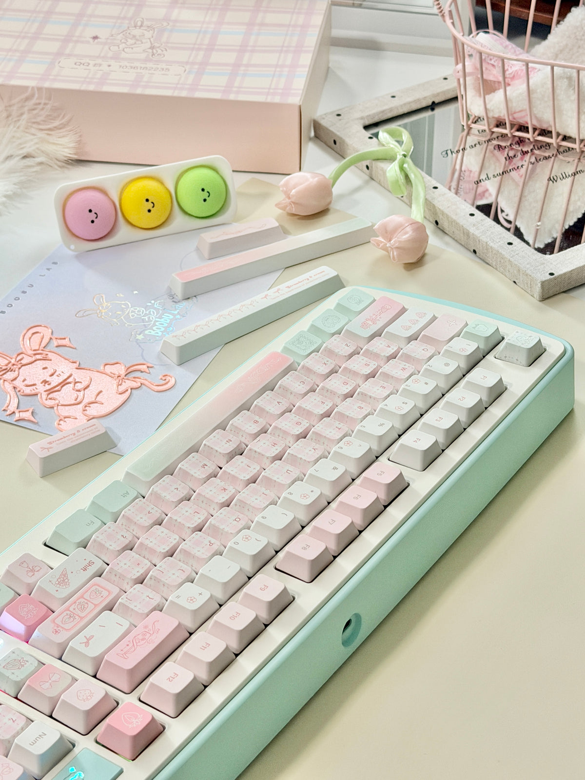 #0314 Bunny Berry Roll Pastel Strawberry Milk & Mint Green Keycap Set – Kawaii Pink Cream Cute Cartoon Mechanical Keyboard Keycaps